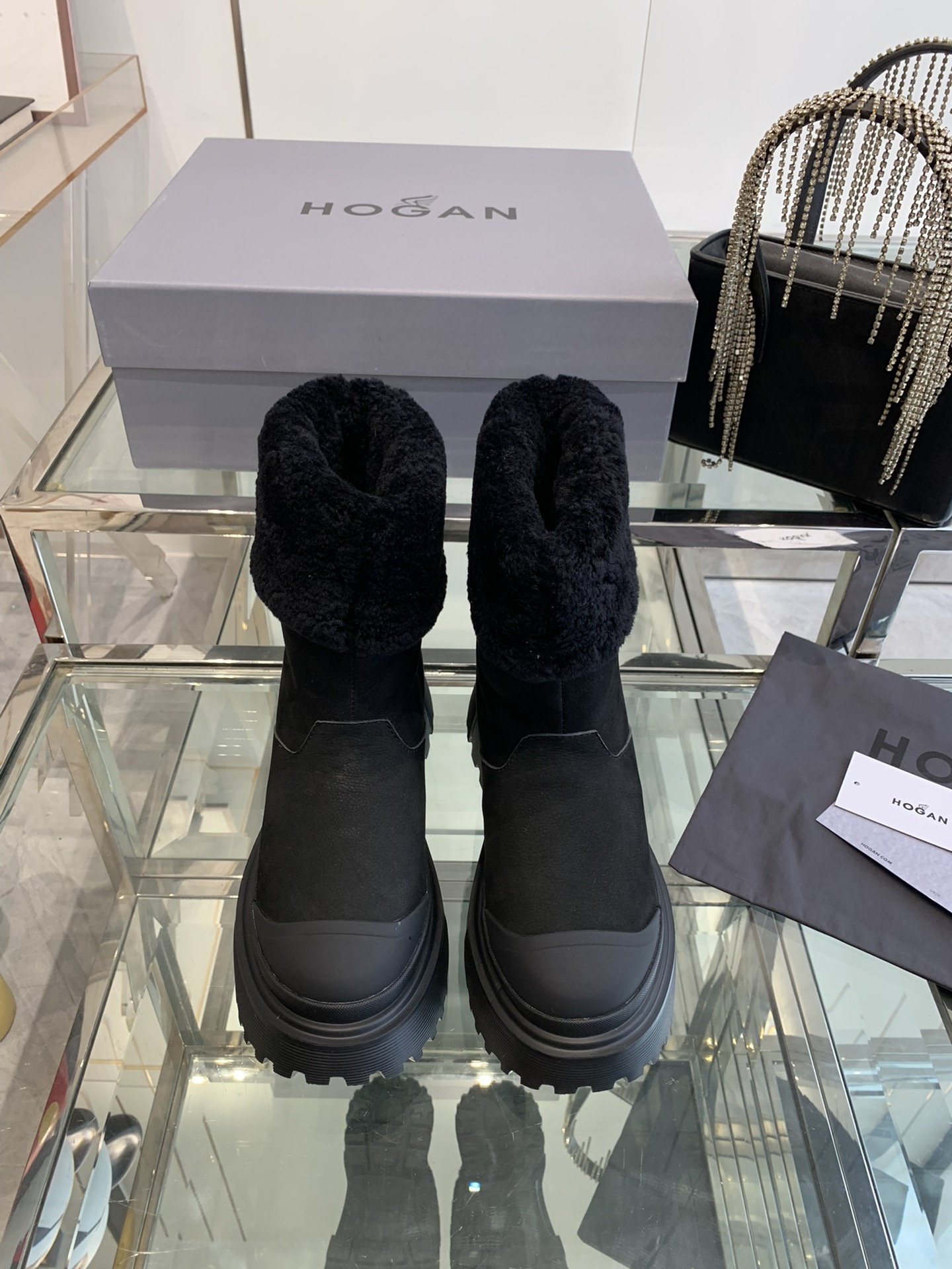 HHOGAN 24ss Wool Snow Boots: Warm, Comfortable, and Stylish for Autumn/Winter - 图片 9