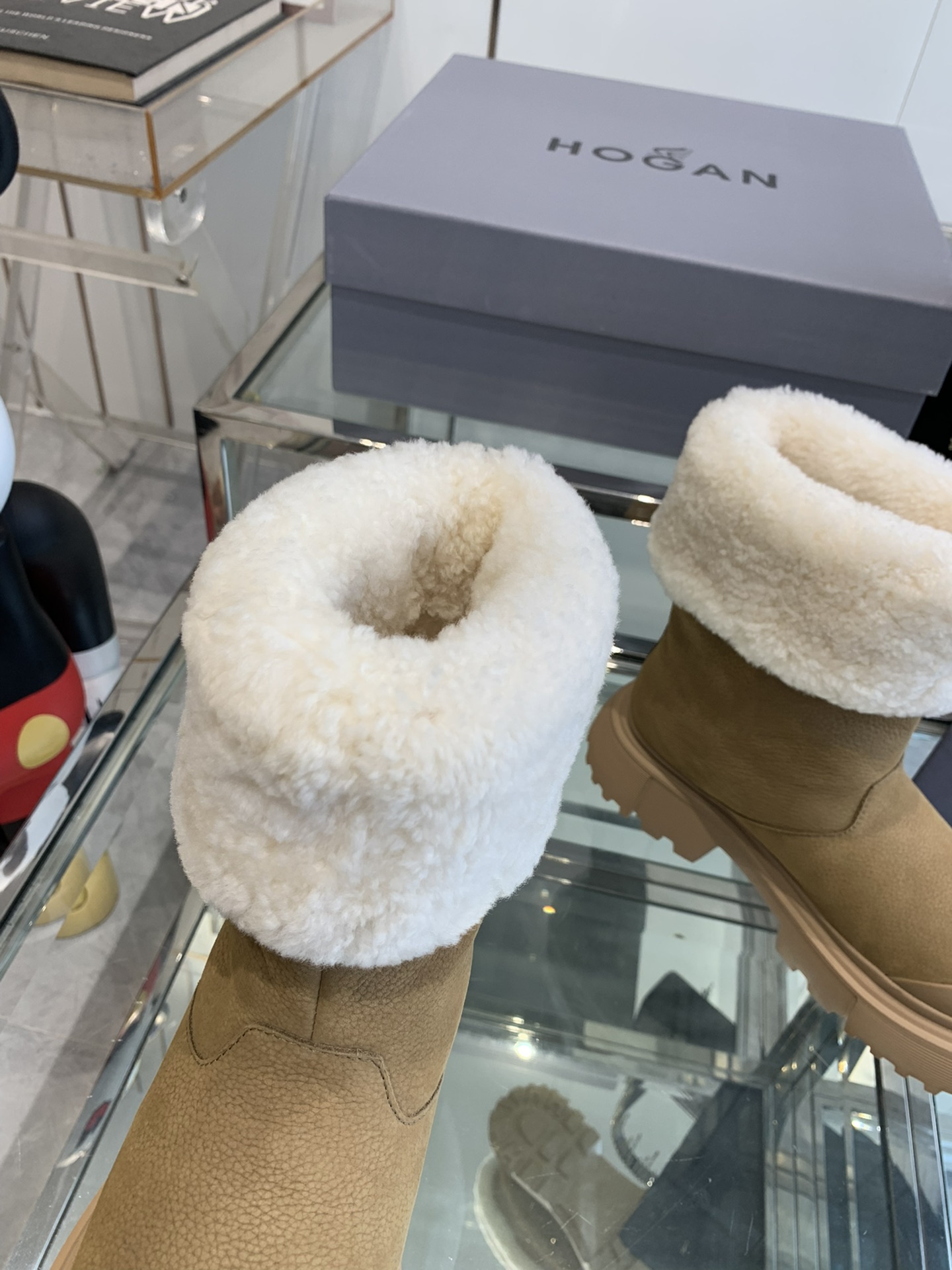 HHOGAN 24ss Wool Snow Boots: Warm, Comfortable, and Stylish for Autumn and Winter - 图片 8