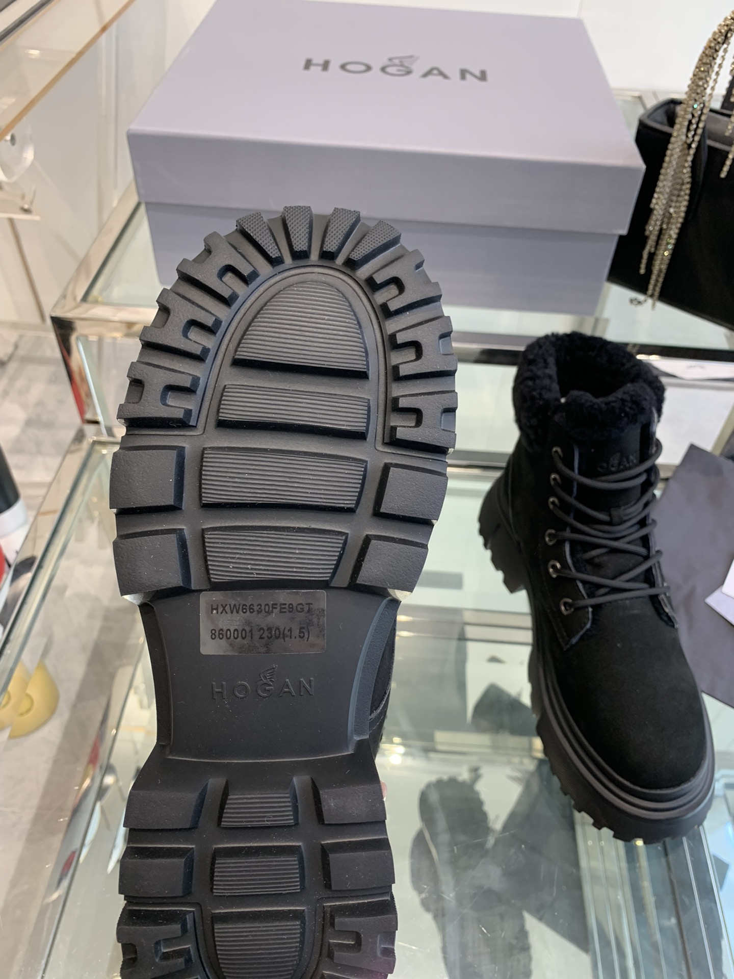 HHOGAN 24ss Wool Snow Boots: Warm, Comfortable, and Stylish for Autumn/Winter - 图片 6