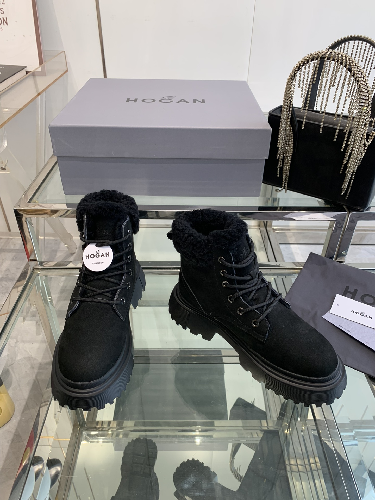 HHOGAN 24ss Wool Snow Boots: Warm, Comfortable, and Stylish for Autumn/Winter - 图片 8