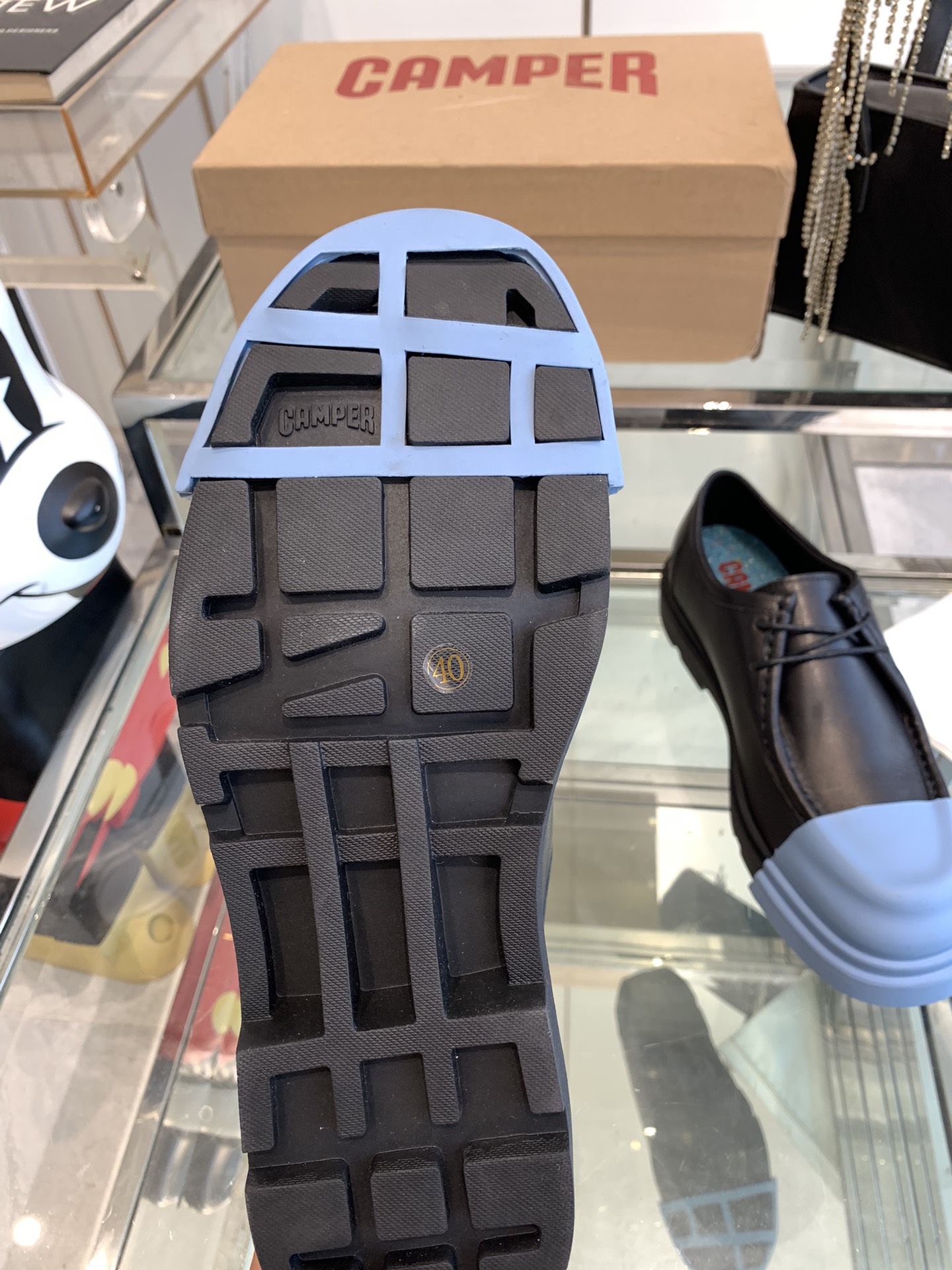 Stylish Quilts and Shoes for Spring and Summer in Various Sizes and Designs - 图片 5