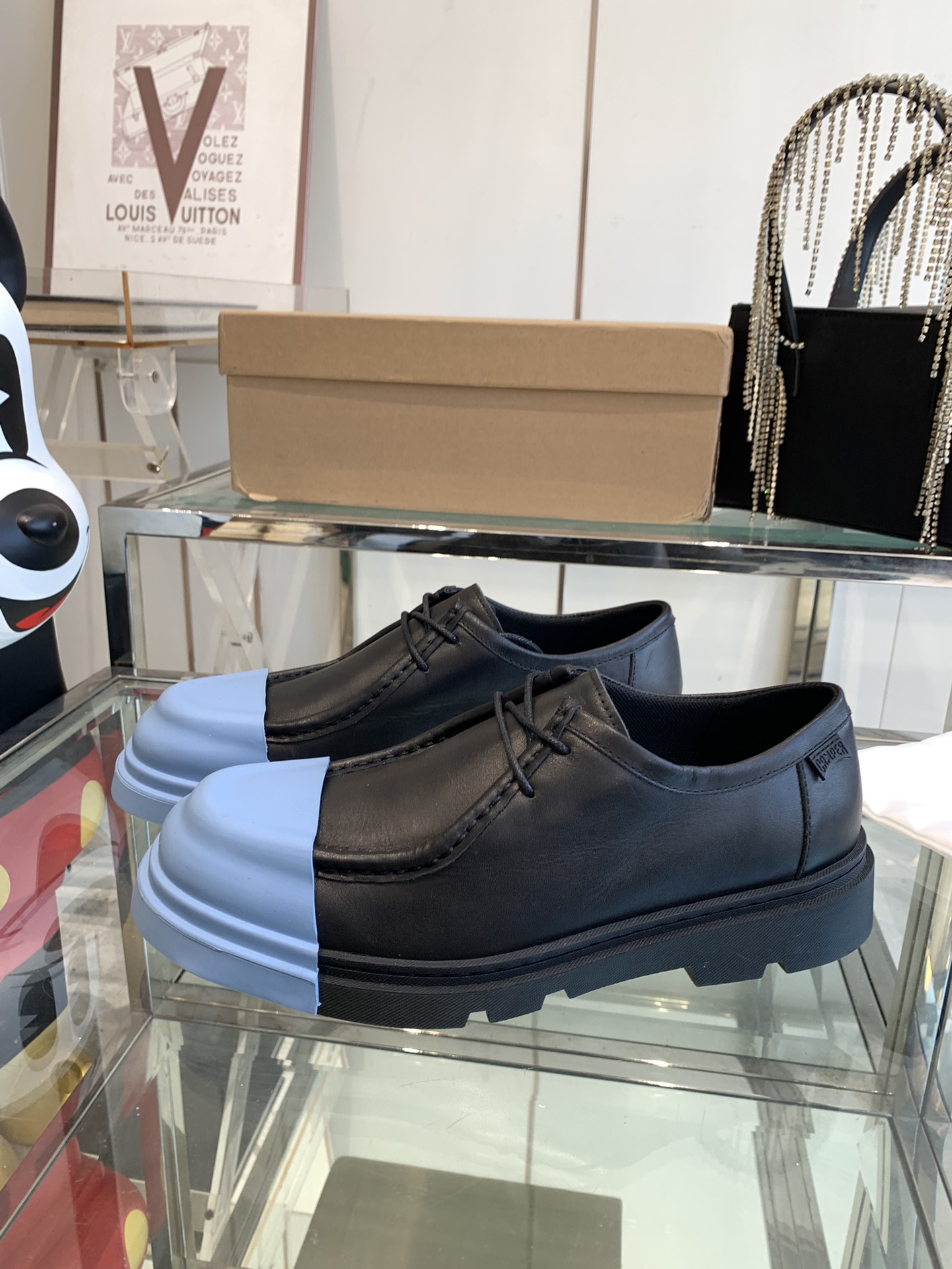Stylish Quilts and Shoes for Spring and Summer in Various Sizes and Designs - 图片 2
