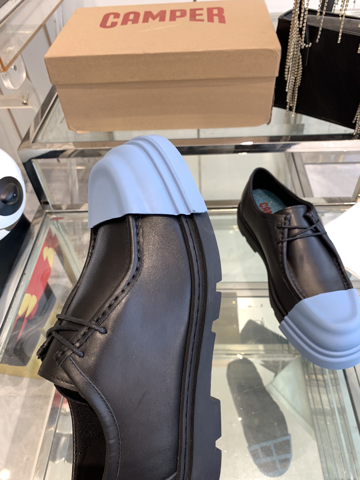 Stylish Quilts and Shoes for Spring and Summer in Various Sizes and Designs - 图片 6