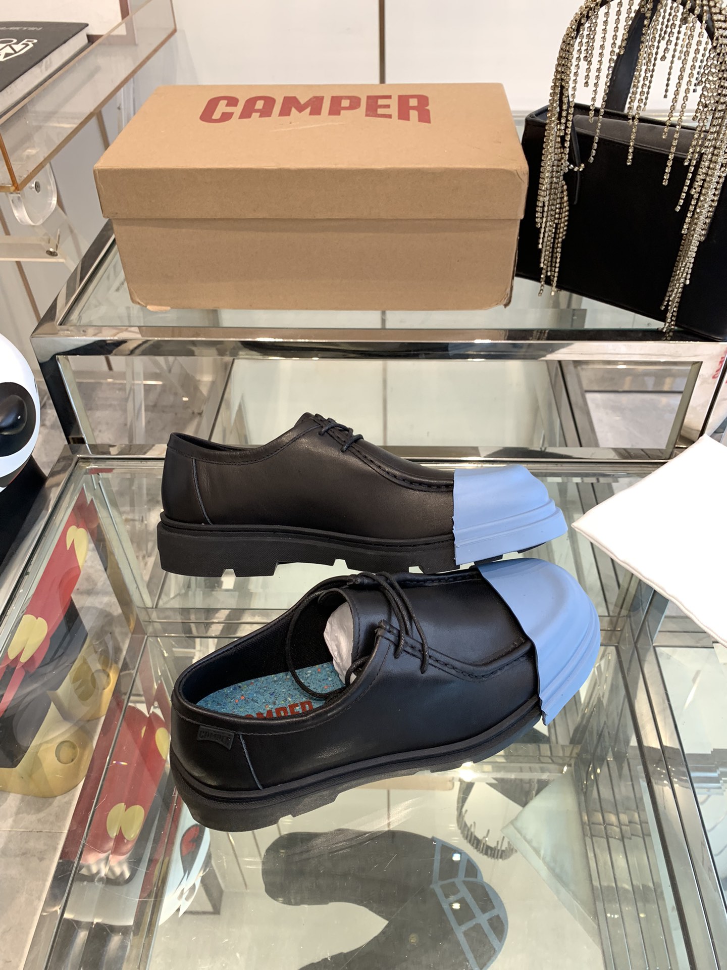 Stylish Quilts and Shoes for Spring and Summer in Various Sizes and Designs - 图片 7