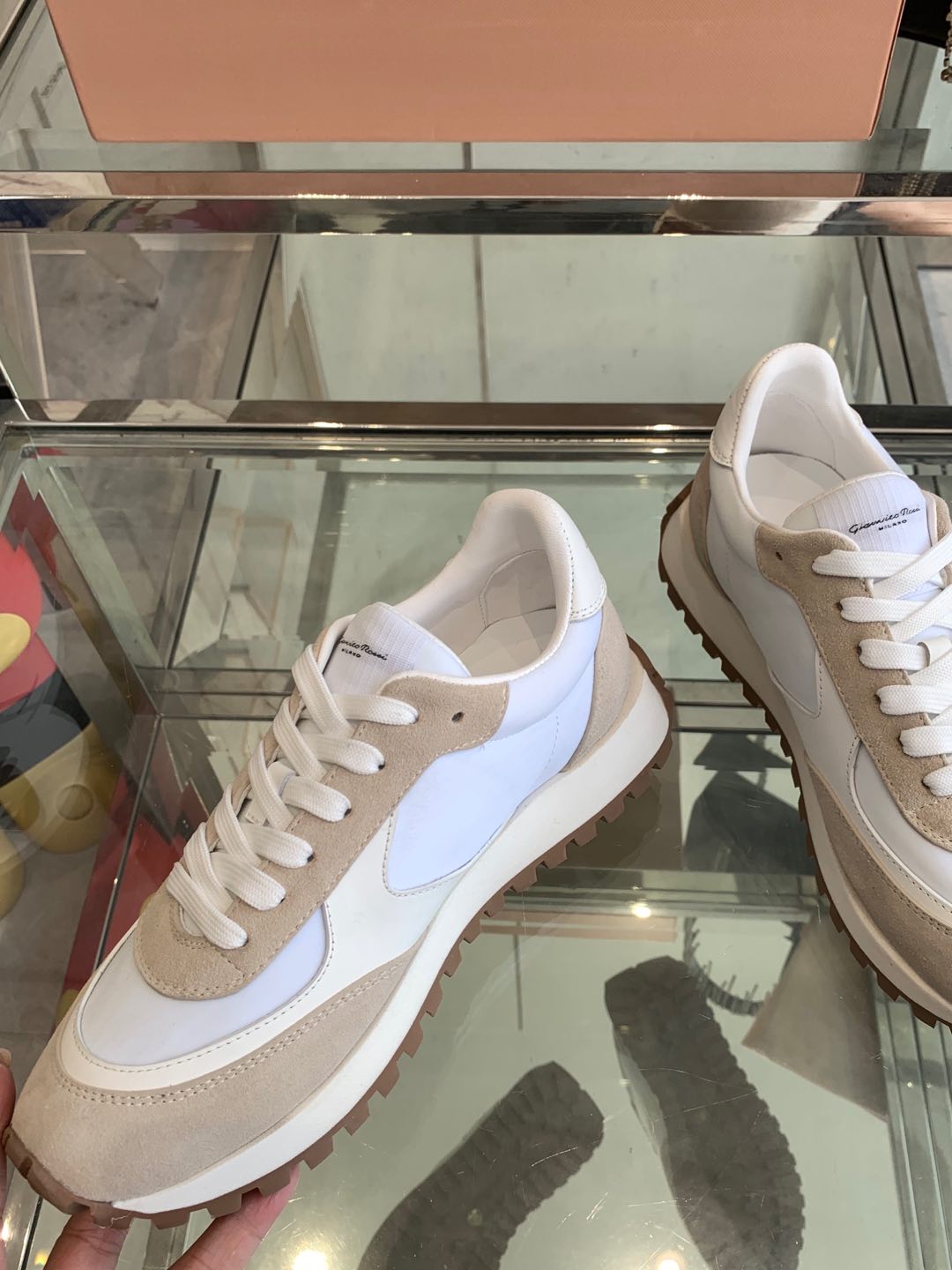 Gianvito Rossi Luxury White Shoes Collection Overview - 图片 2