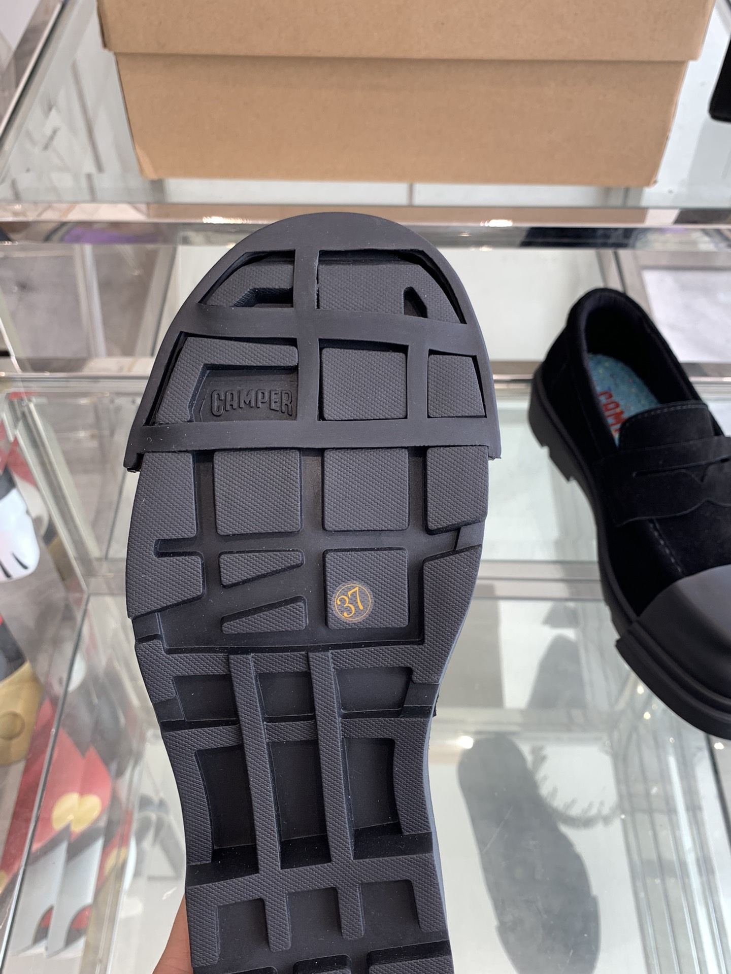 “Variety of Quilts and Shoes for Spring and Summer in Different Sizes” - 图片 5