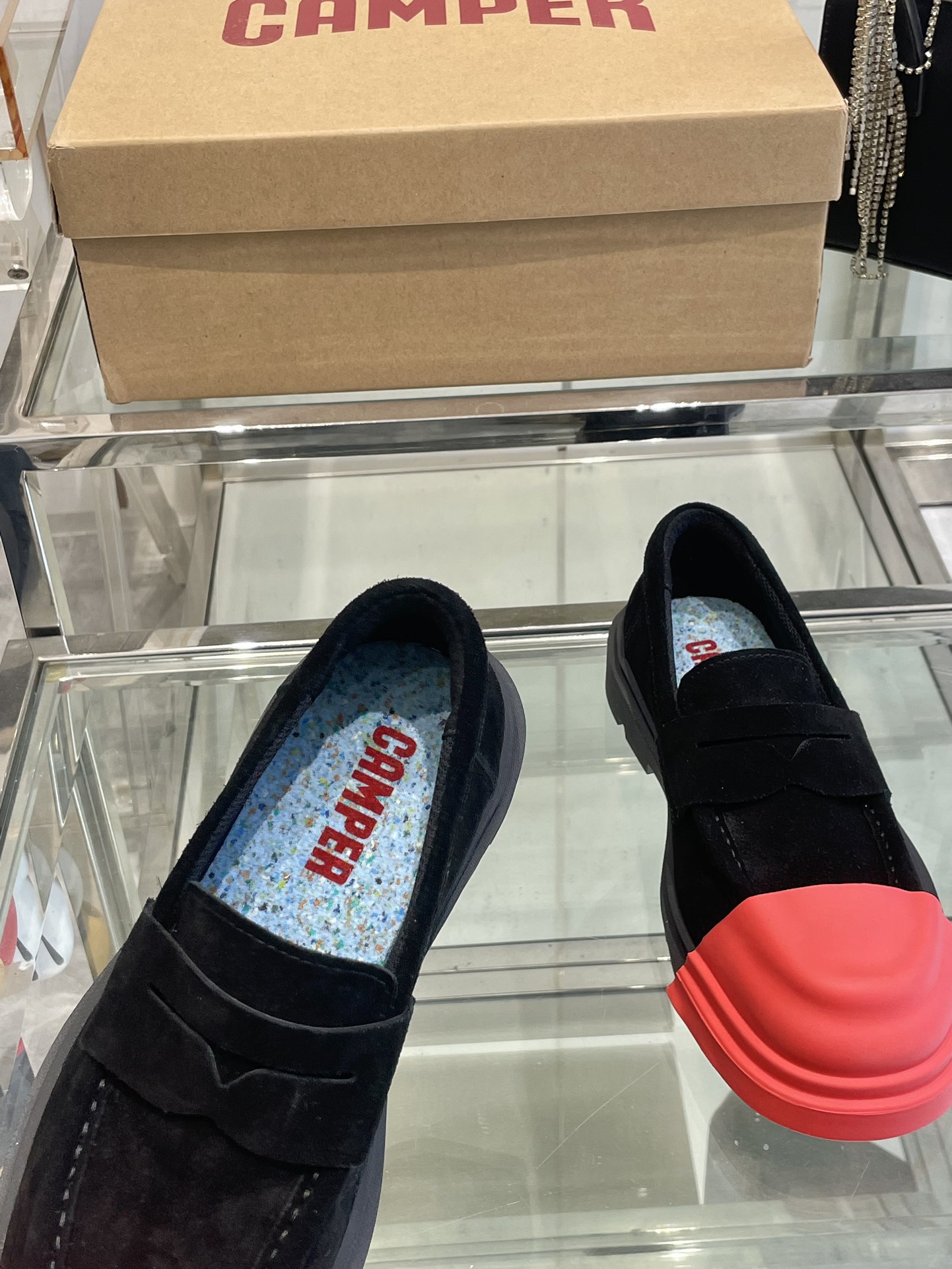 High-Quality Quilts and Shoes with Spanish Flair for Spring and Summer - 图片 4