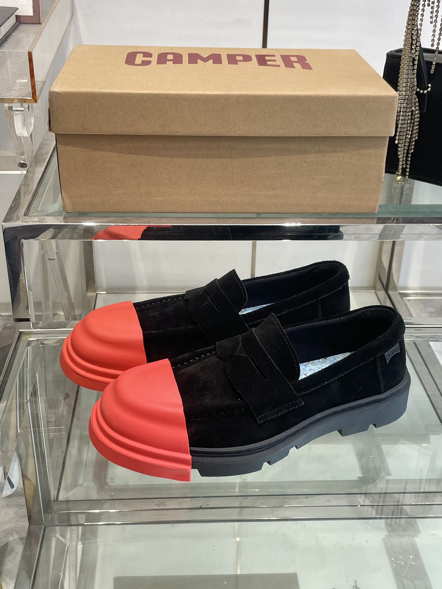 High-Quality Quilts and Shoes with Spanish Flair for Spring and Summer - 图片 2