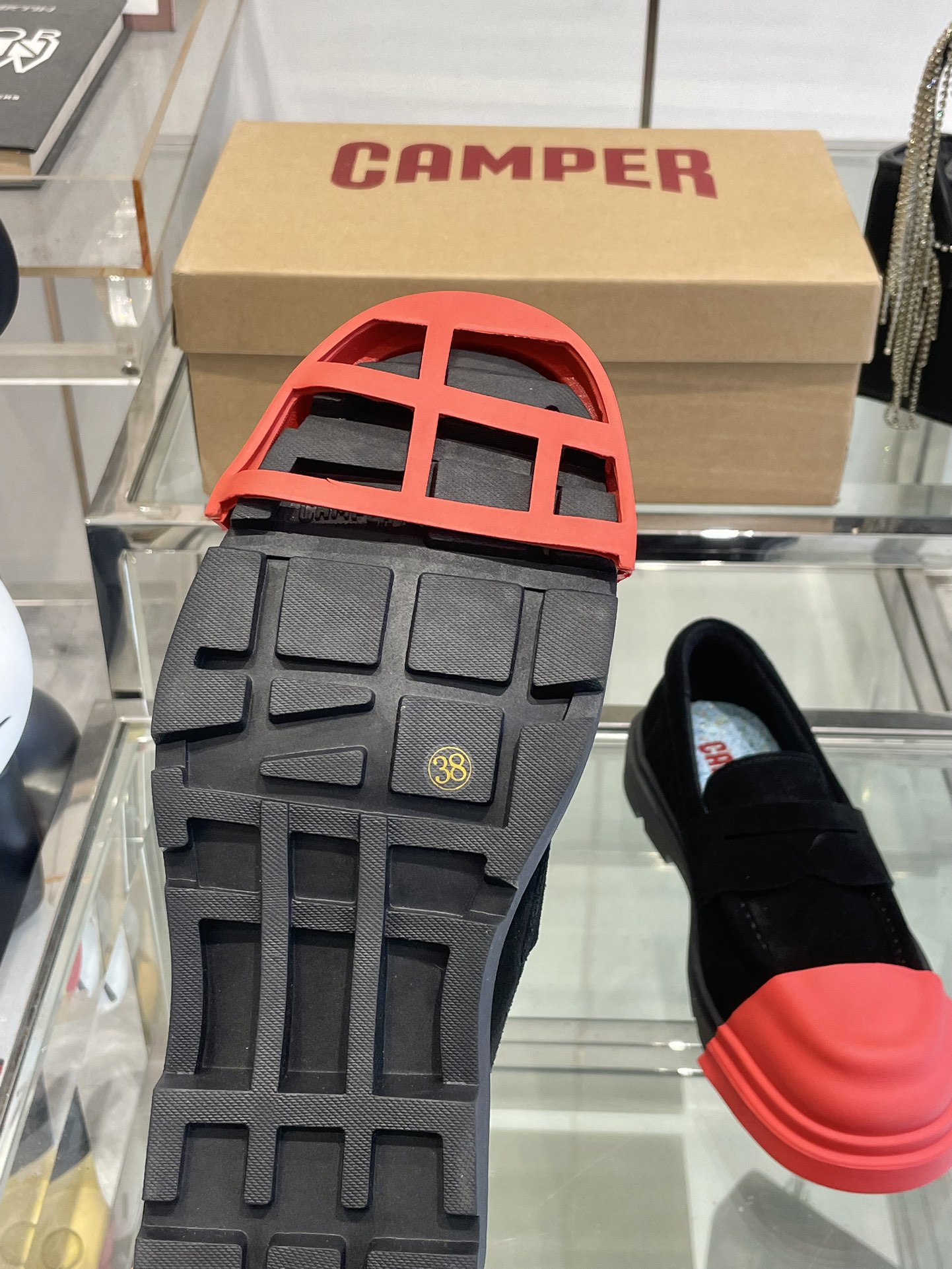 High-Quality Quilts and Shoes with Spanish Flair for Spring and Summer - 图片 5