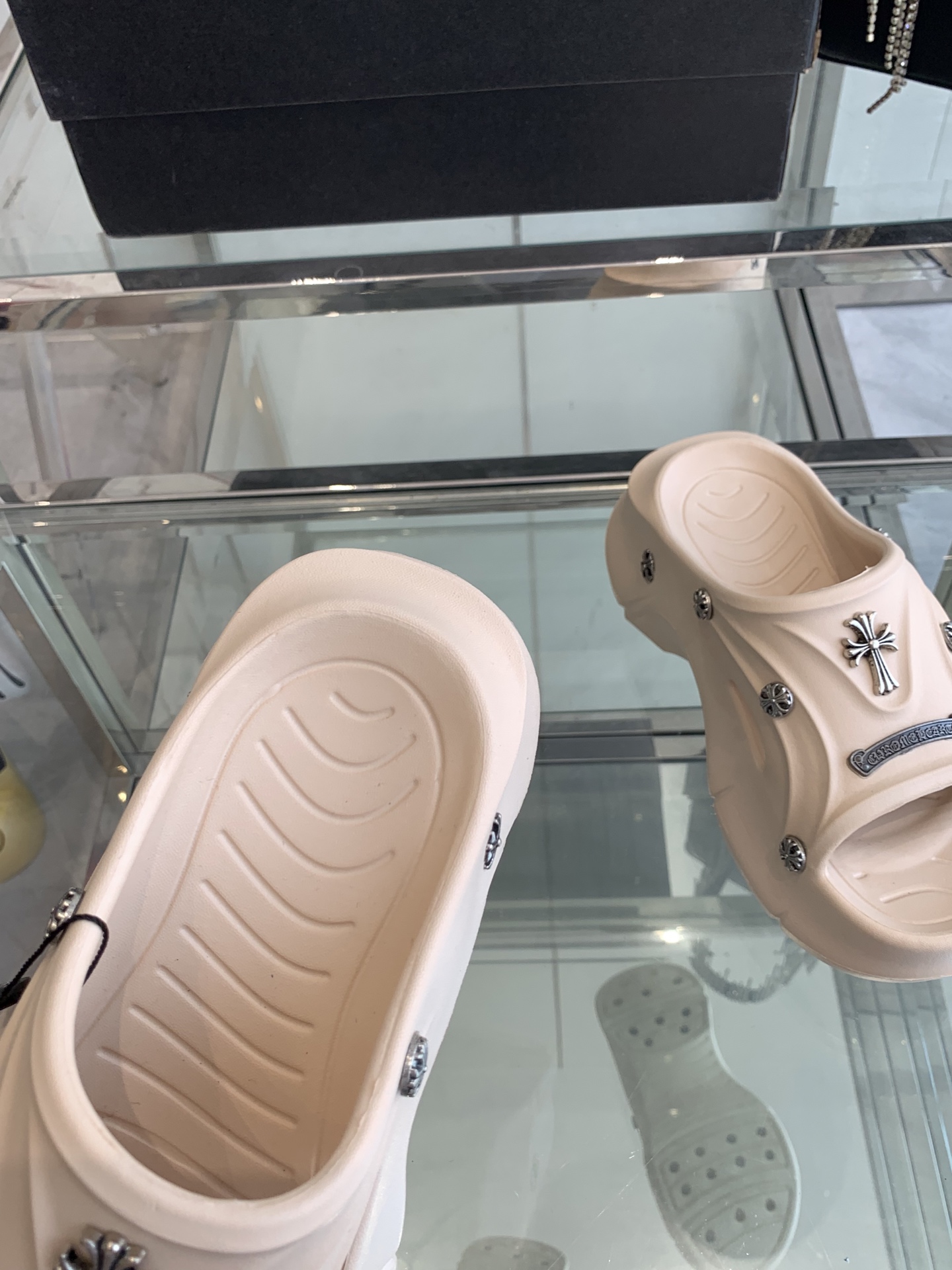 Trendy Summer Lazy Slippers: Chrome Hearts Crots, 400 Pounds, Various Sizes. - 图片 4