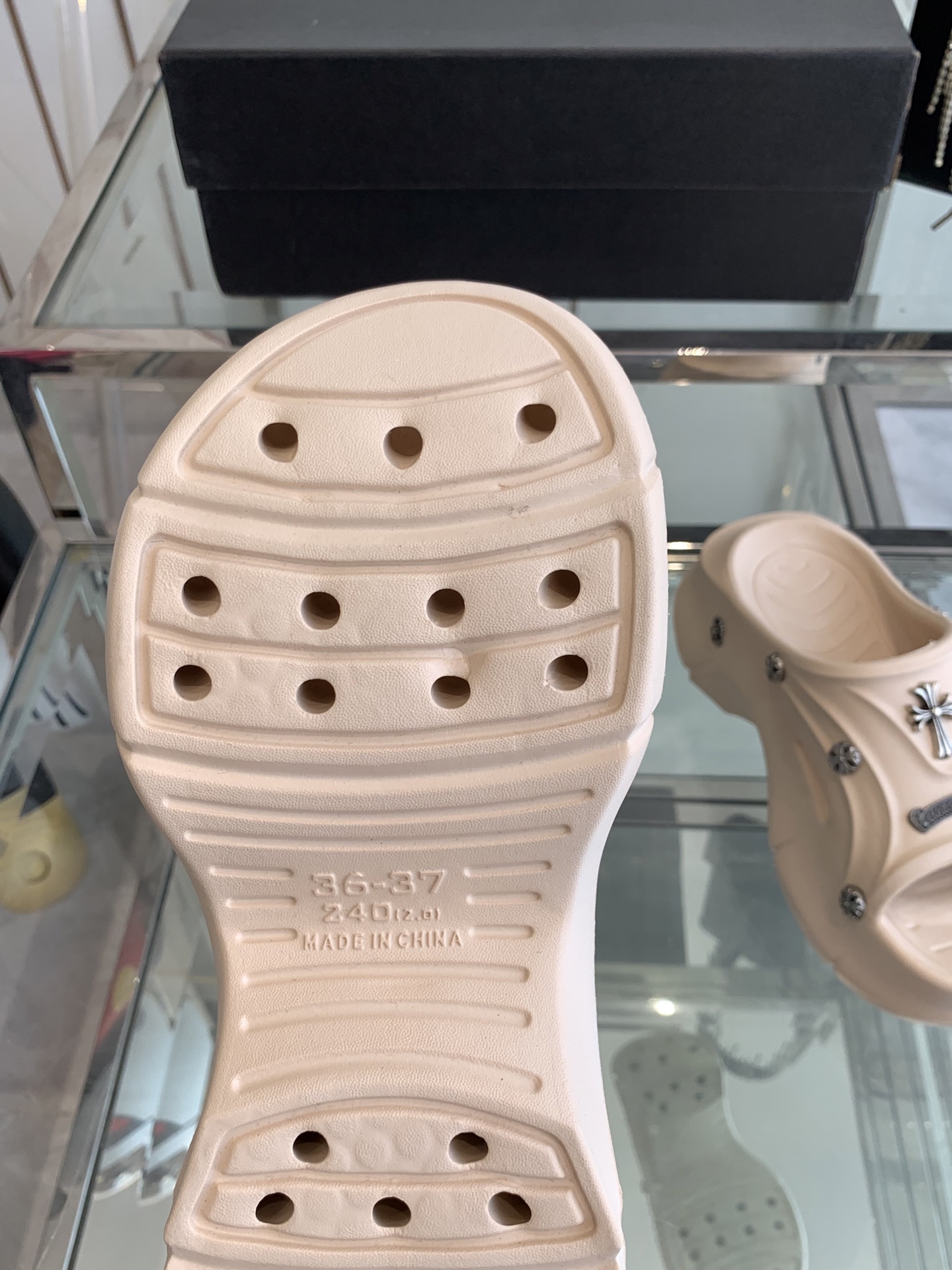 Trendy Summer Lazy Slippers: Chrome Hearts Crots, 400 Pounds, Various Sizes. - 图片 5