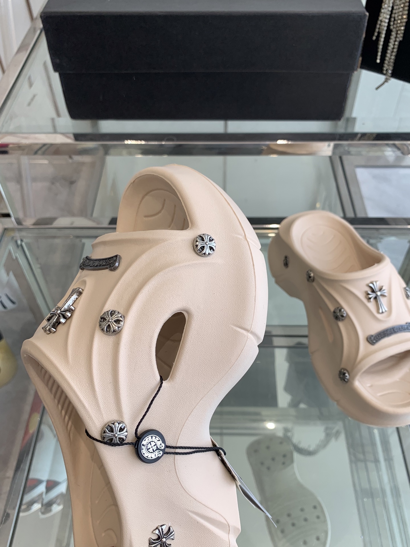 Trendy Summer Lazy Slippers: Chrome Hearts Crots, 400 Pounds, Various Sizes. - 图片 6