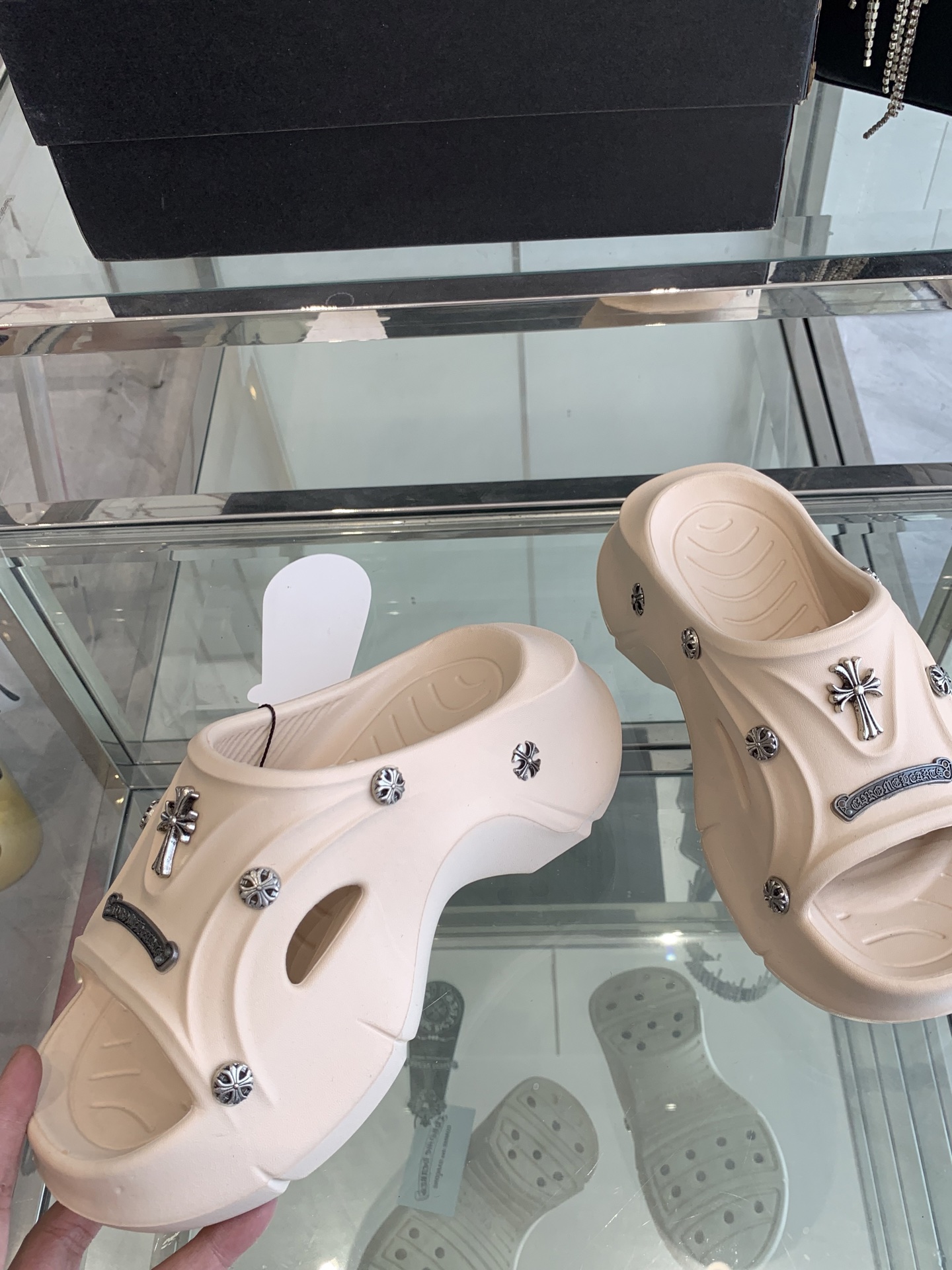 Trendy Summer Lazy Slippers: Chrome Hearts Crots, 400 Pounds, Various Sizes. - 图片 3