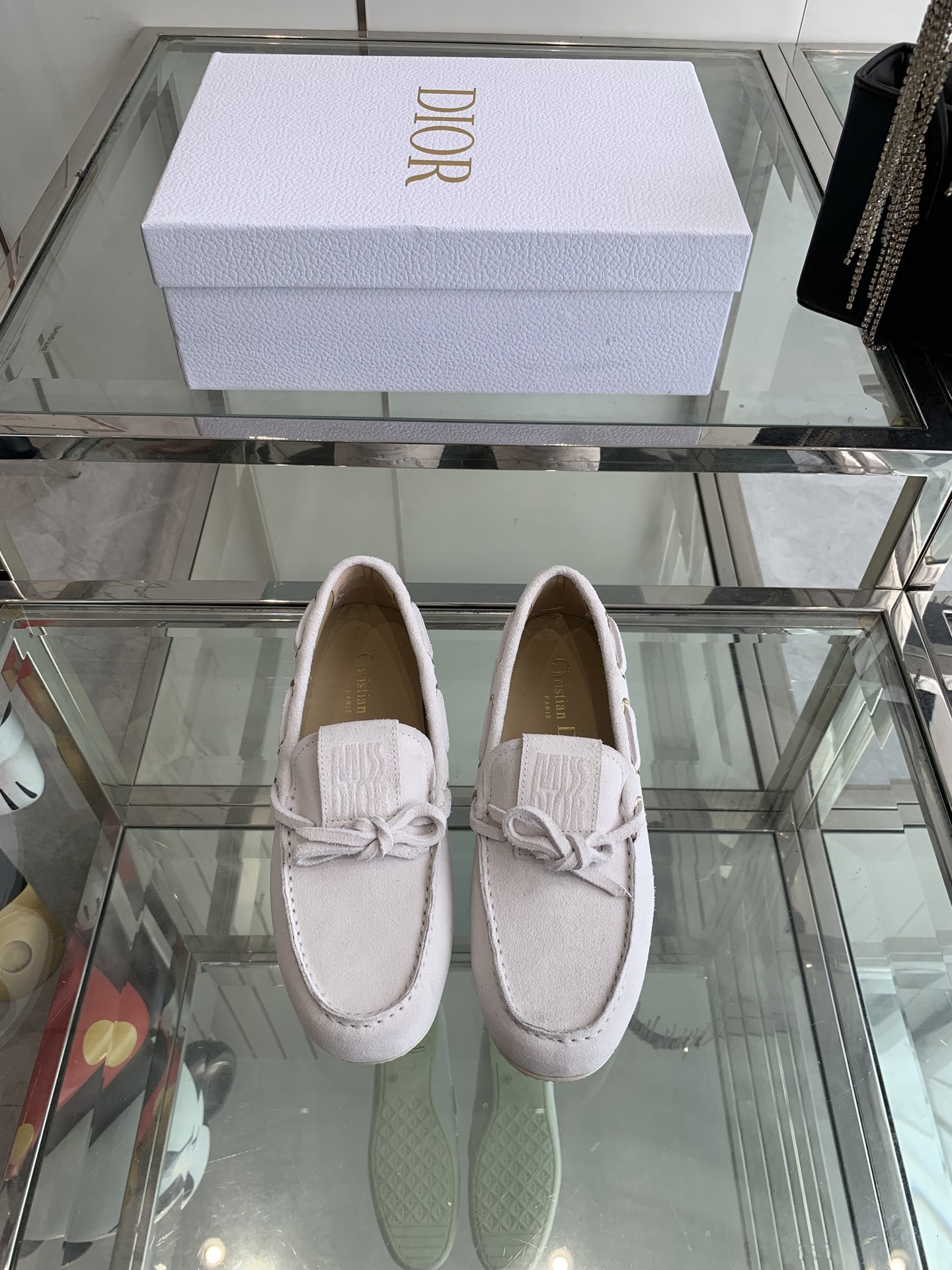 NO:240700,Dior 2025ss Spring and Summer New Miss Street Loafers Taikoo Hui Purchase and Development Top version Complete pairs of shoes are developed and developed by Zp, all customized materials, exclusive mold opening sole, and all details are shipped together. Number of codes: 35-41 (40 41 custom made), loafers, dior, dior, loafers19860909Dior 迪奥2025ss 春夏新款 Miss Street 乐福鞋 太古汇购入开发 顶级版本 成整双鞋子采购Zp开发打造,全部定制材料,独家开模大底,细节全部对版出货 码数:35-41（40 41定做）,乐福鞋,dior,dior,loafers,Women's Shoes
