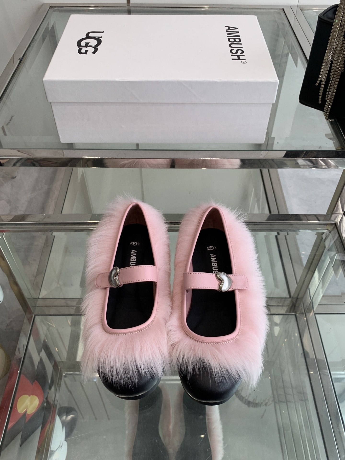 UGG x Ambush Furry Mary Janes: Trendy & Comfortable Spring/Summer Shoes 2 i1744862728487 8574 0 0
