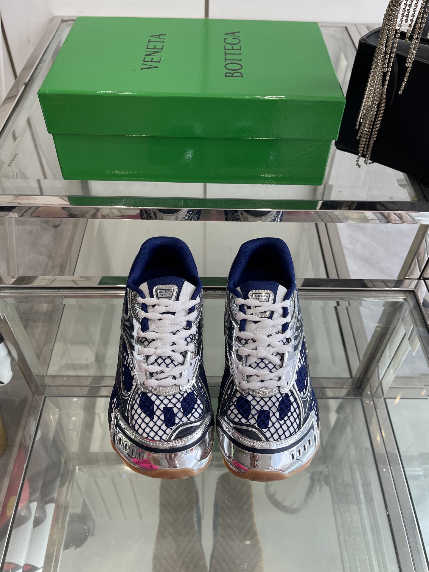 NO:265624,280 Men's Bottega Veneta Hot BV Orbit Couple casual dad shoes Ultra-light and comfortable retro sneakers Fashionable items that female celebrities are wearing. Use imported technology materials to match mesh, breathable mesh lining, color-blocking TPU outsole size women's 35- Men's 39-44, casual shoes/sports shoes, bottega veneta, bottega veneta, sneakers19860909280 男款Bottega Veneta 爆款 BV Orbit 情侣款休闲老爹鞋 超轻便超舒适的复古风运动鞋 女明星们都在穿的时髦单品 采用进口科技材料搭配网面 透气网布内里 选用拼色TPU大底 码数女款35- 男款39-44,休闲鞋/运动鞋,bottega veneta,bottega veneta,sneakers,Women's Shoes