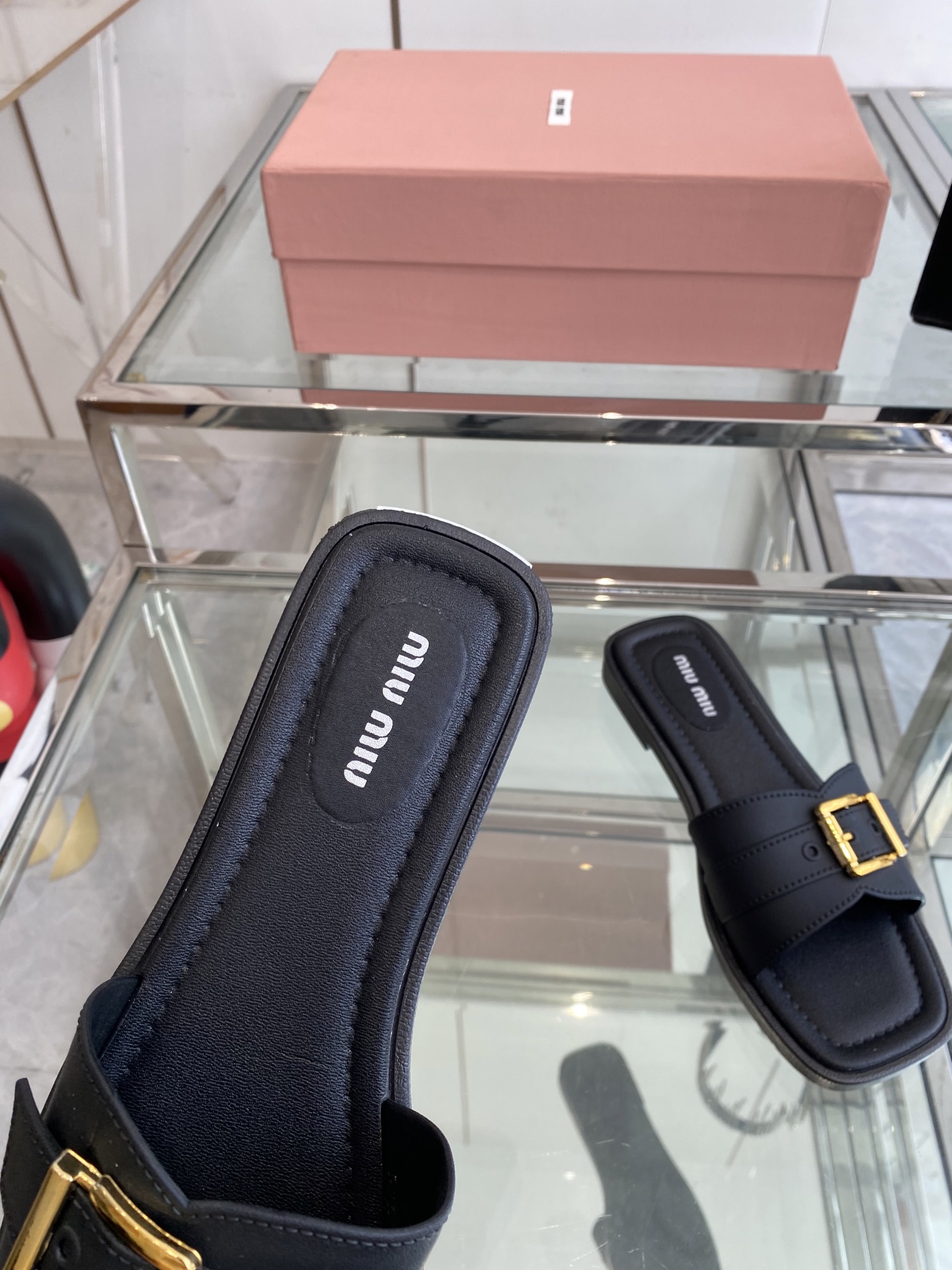 Miu Miu Miu 缪缪 25ss新款 平底拖鞋