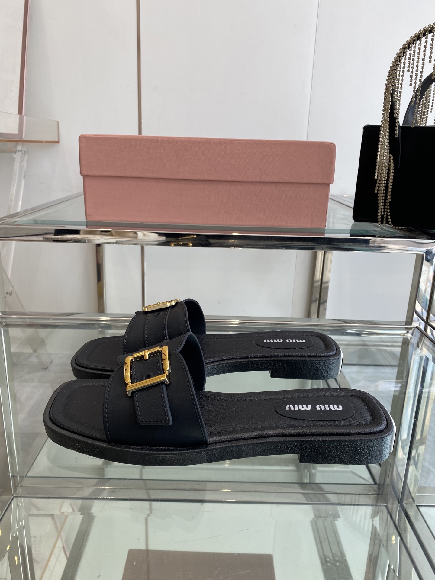 Miu Miu Miu 缪缪 25ss新款 平底拖鞋