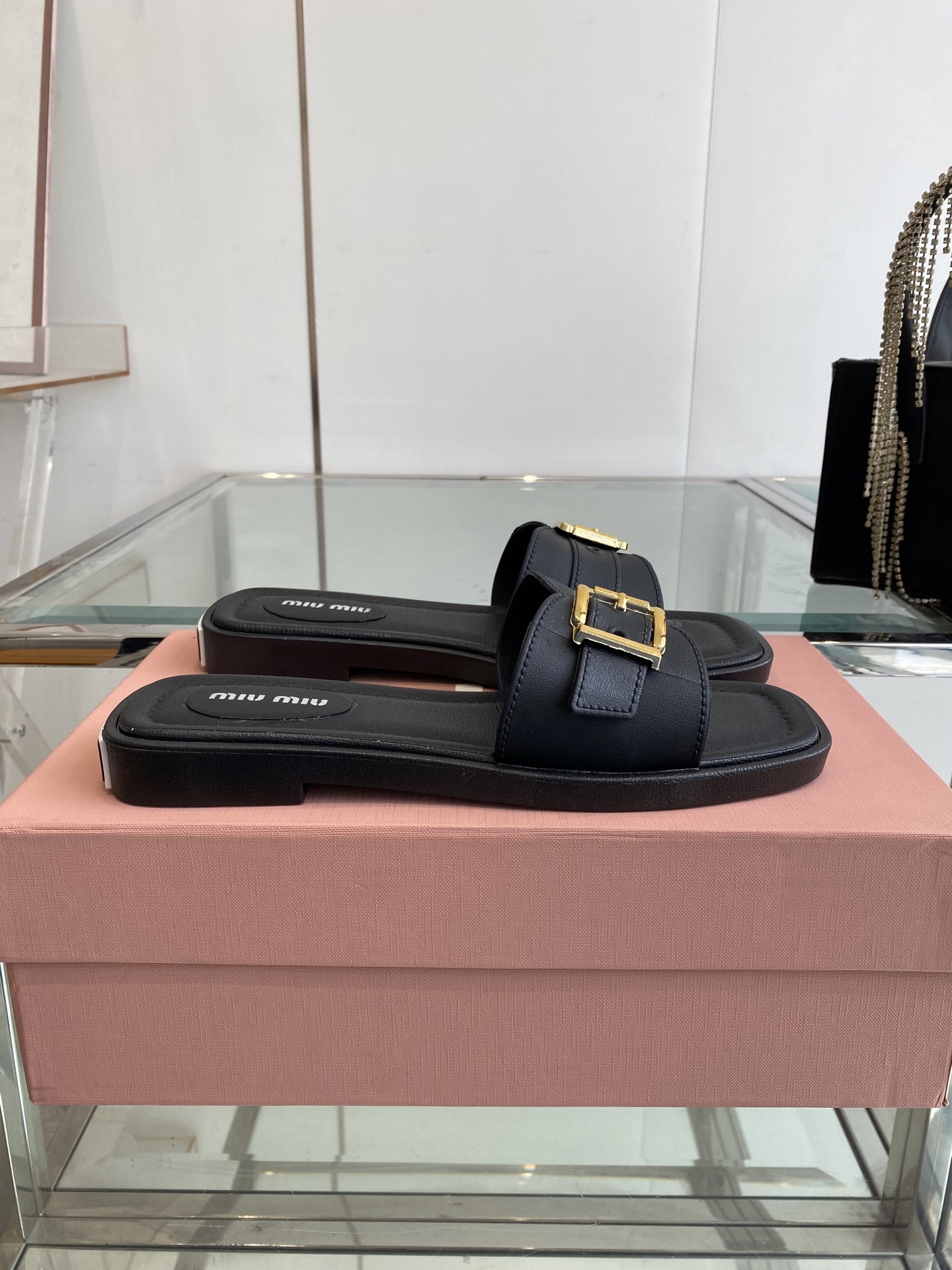 Miu Miu Miu 缪缪 25ss新款 平底拖鞋