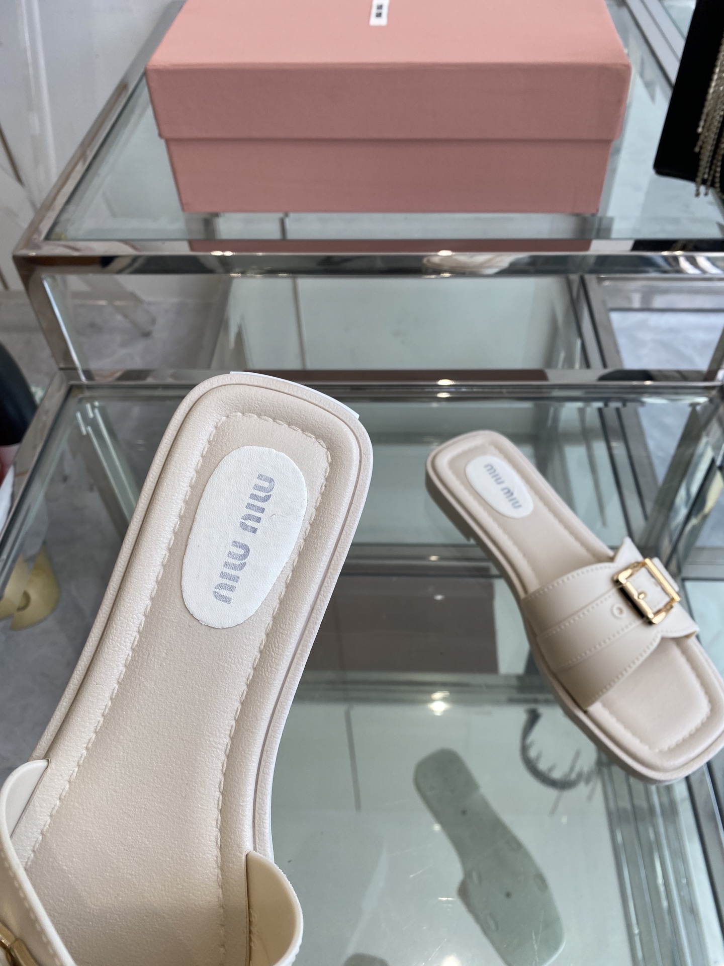 Miu Miu Miu 缪缪 25ss新款 平底拖鞋