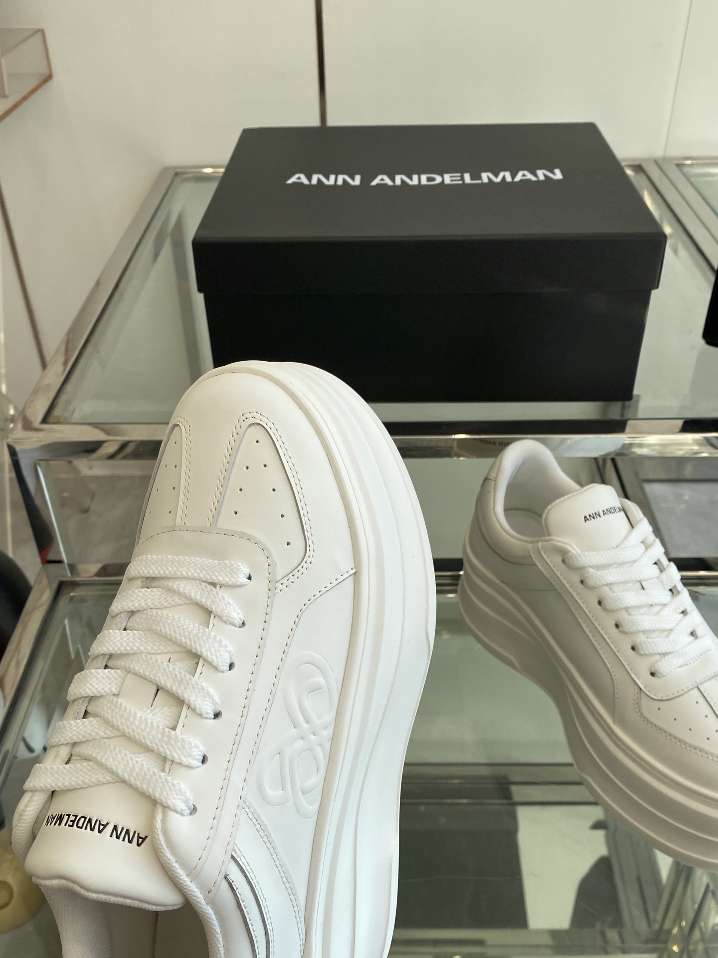 Exciting German-Teaching Shoes with Sheepskin Fabric and TPU Bottom, Code 35-40. - 图片 6