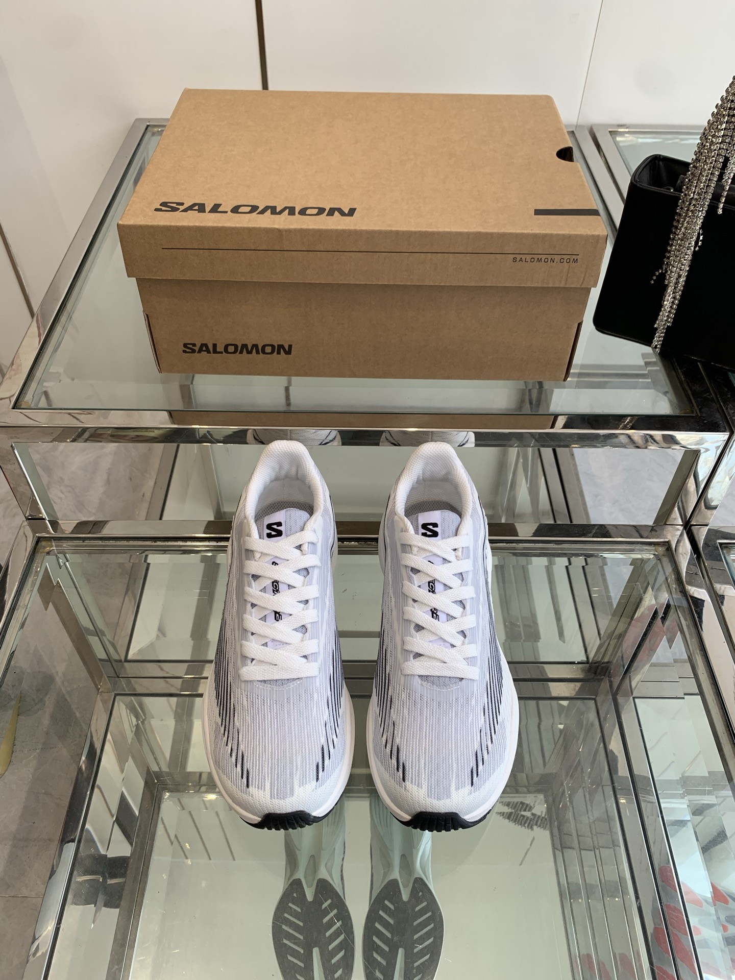 NO:443860,Salomon 25ss new couples casual sports hiking shoes running shoes matched with Salomon's patented 3D Eending sole specially created for mountain sports to increase lateral stability and structure. Major celebrity Internet celebrity beauties have fallen into planting grass. A high-enhancing artifact tailored for domestic beauties. Original fabric custom mesh special craft materials. Neri nylon breathable mesh. Original molded foamed sole. Super light and textured. Size 35-45 (female 40, male 45 customized), dad shoes19860909Salomon萨洛蒙 25ss 新款 情侣款休闲运动 登山鞋跑步鞋 搭配Salomon专为山地运动所创的3D Eending专利技术鞋底 增加侧向稳定性和结构感 各大明星网红美女沦陷种草.量身为国内美女打造的增高神器 面料原版订制网布特殊工艺材料 内里尼龙透气网纱 鞋底原版开模发泡大底超轻超有质感 码数35-45(女40 男45定做）,老爹鞋,Women's Shoes