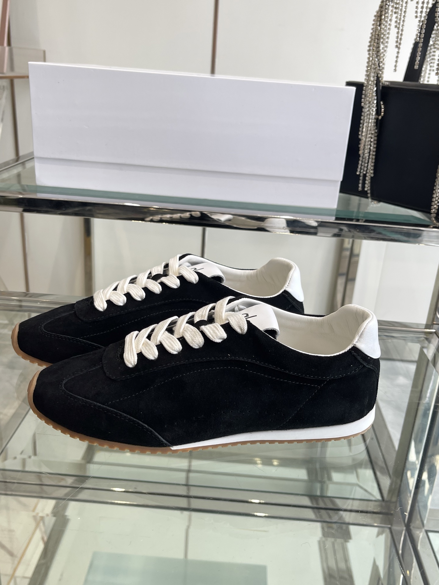 “648 Alo 25SS Lightweight Sock Set Sneakers in Original Oxen Skin Fabric – Sizes 35-45” - 图片 2