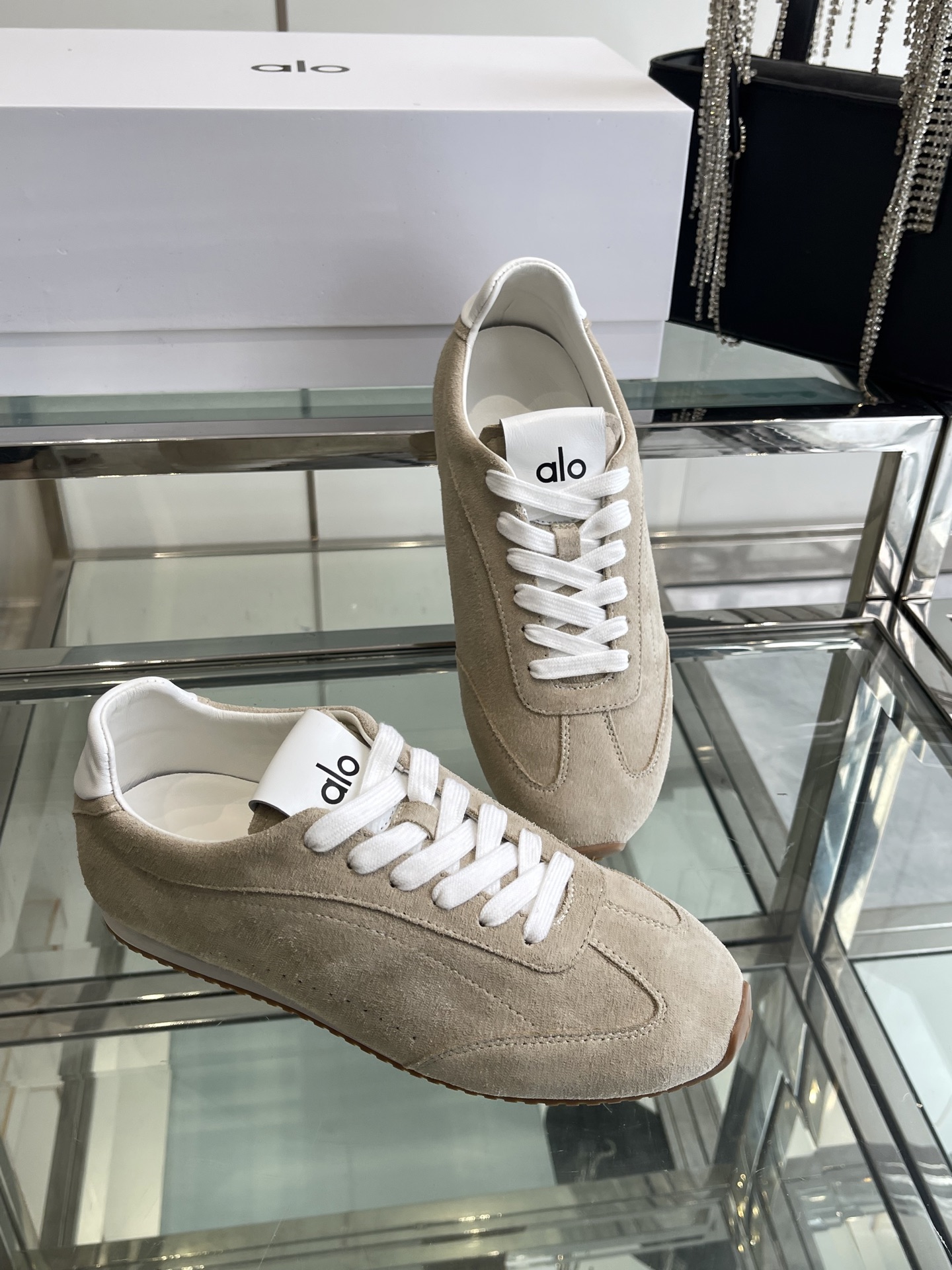 Super-Comfortable Lightweight Alo 25SS New Socks for Men and Women in Original Oxen Skin Fabric - 图片 7