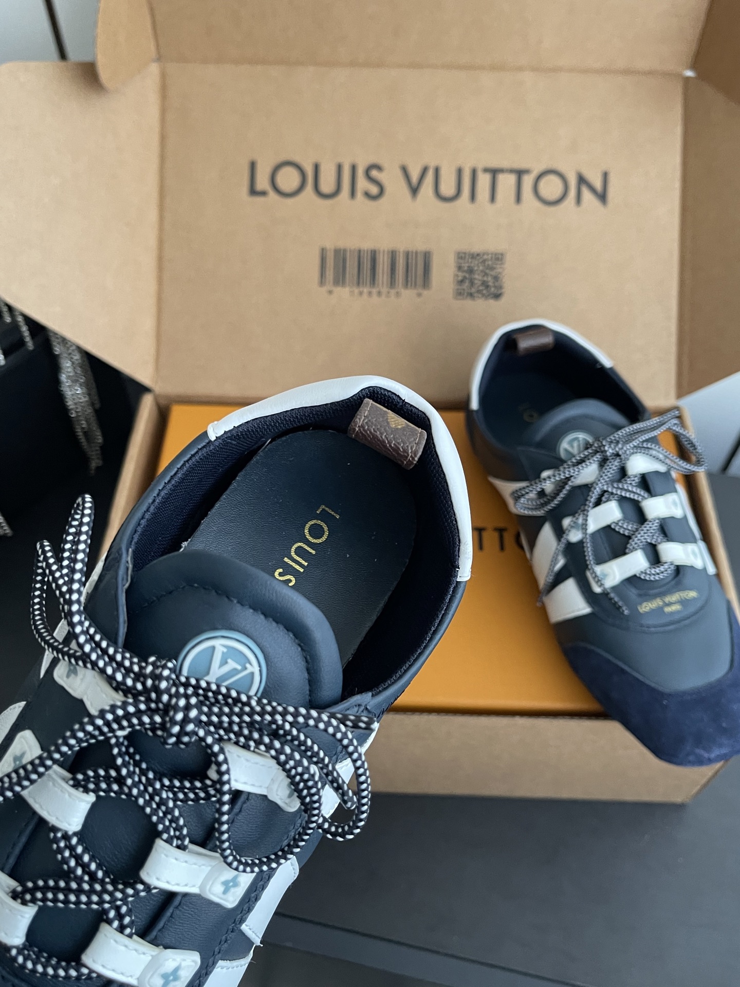 Louis Vuitton Sneakers