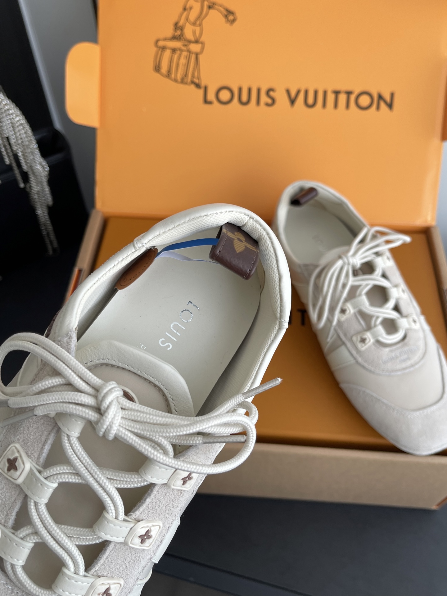 Louis Vuitton Sneakers