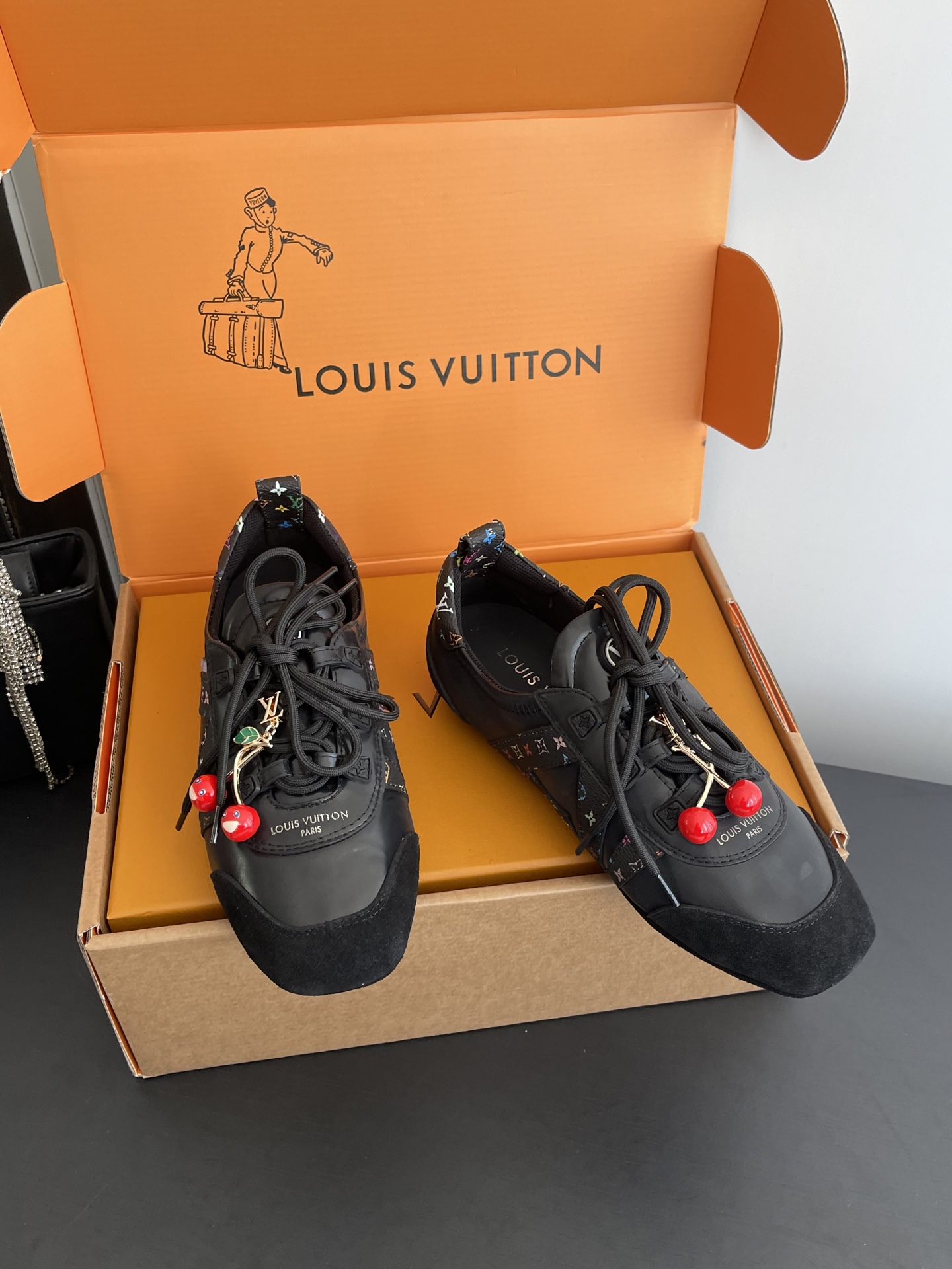Louis Vuitton Sneakers