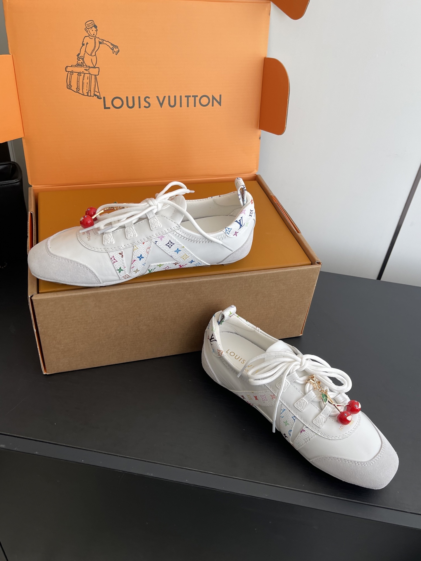 Louis Vuitton Sneakers