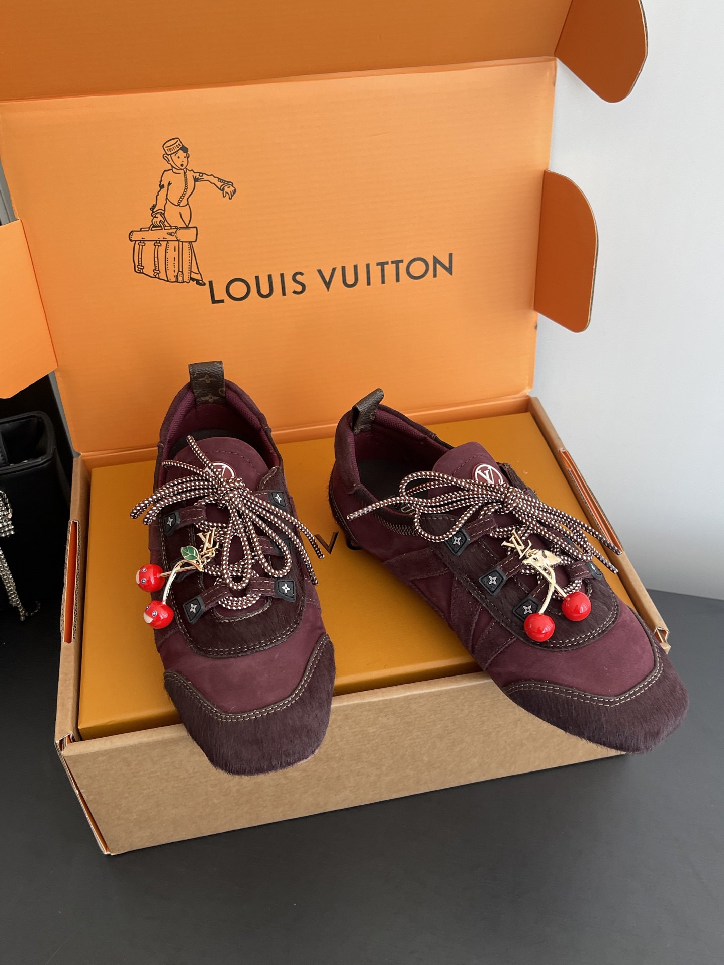 Louis Vuitton Sneakers