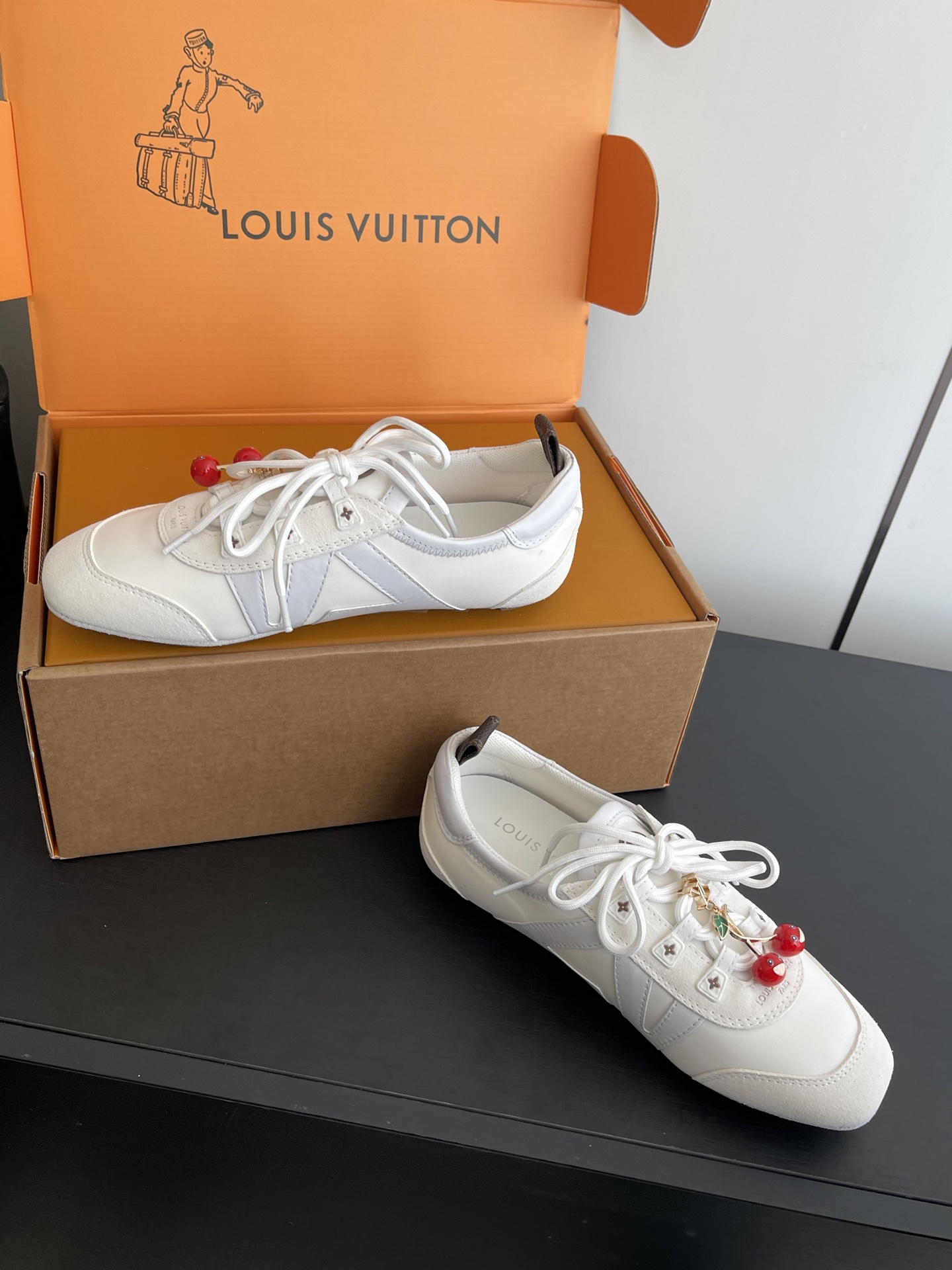 Louis Vuitton Sneakers