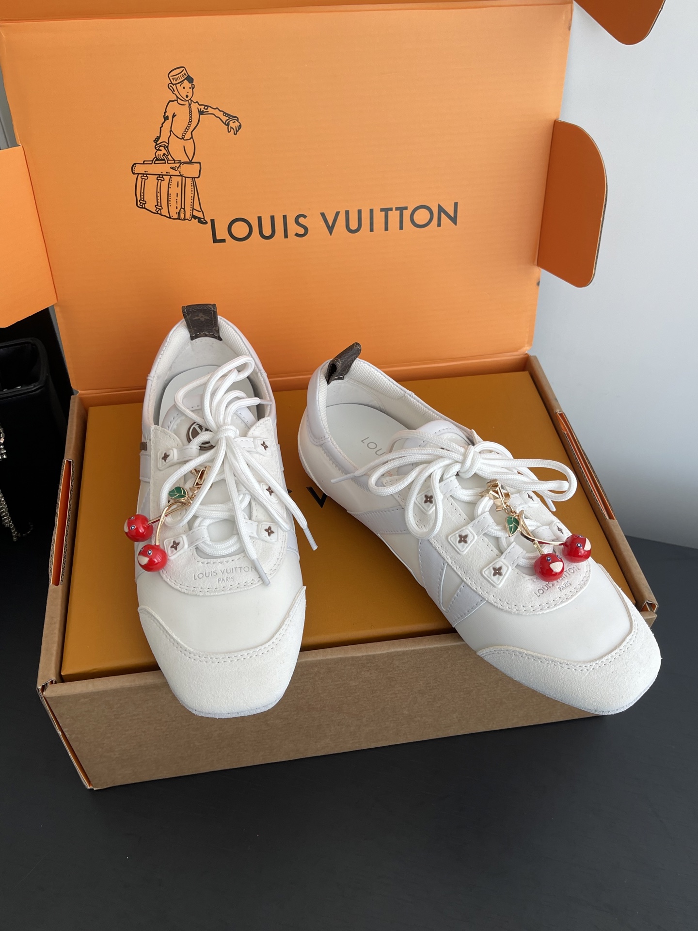 Louis Vuitton Sneakers
