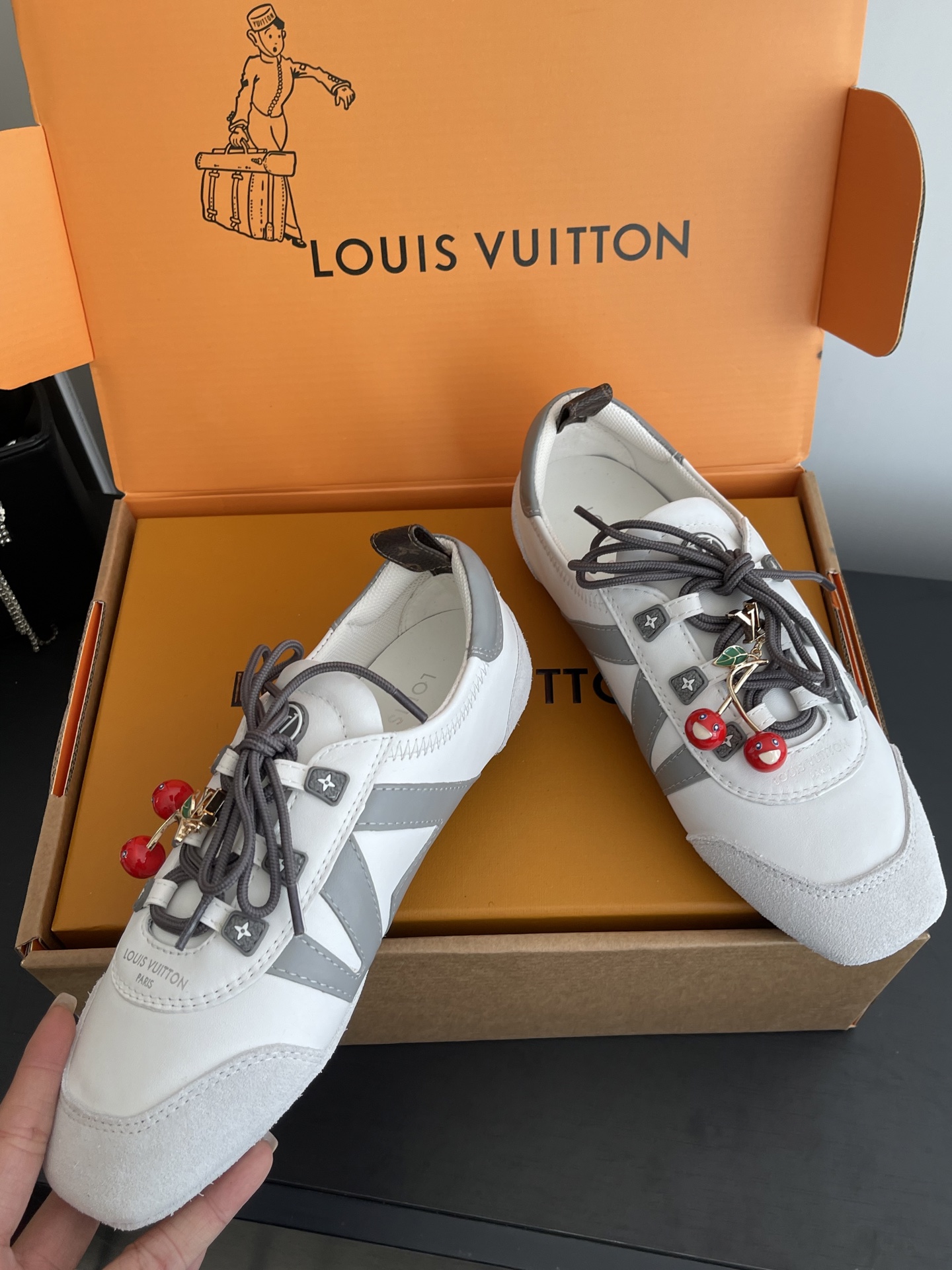 Louis Vuitton Sneakers