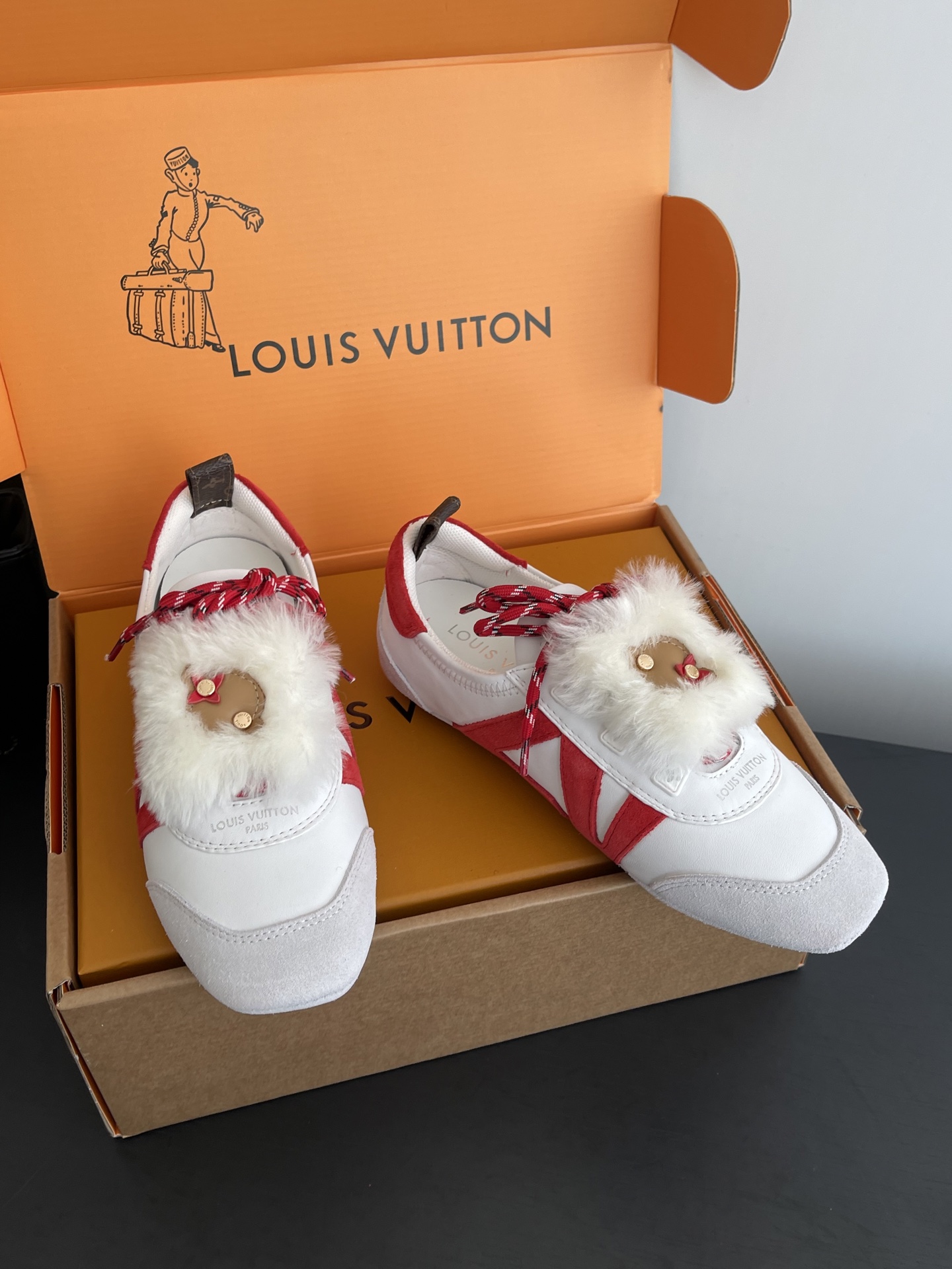 Louis Vuitton Sneakers
