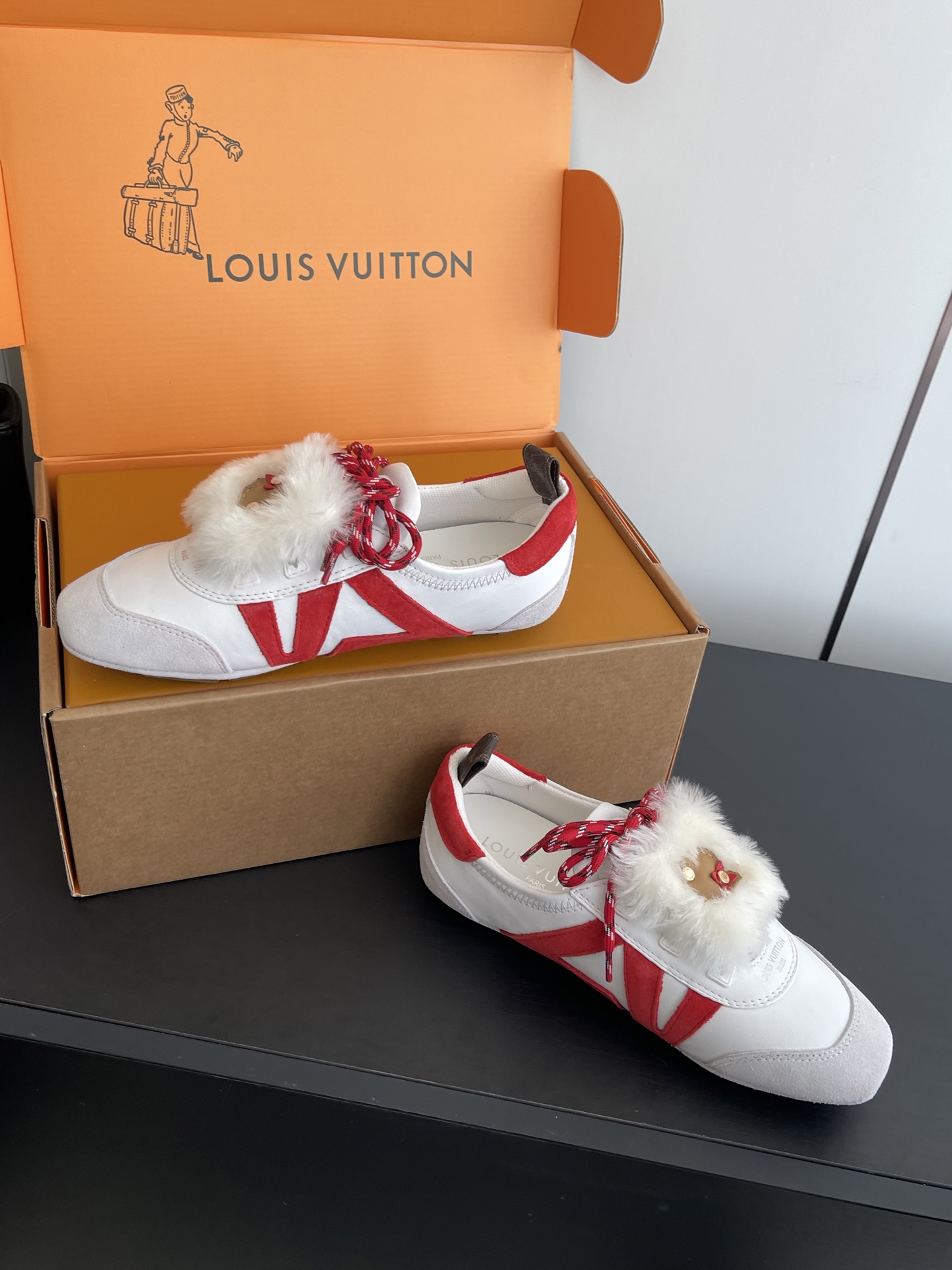 Louis Vuitton Sneakers