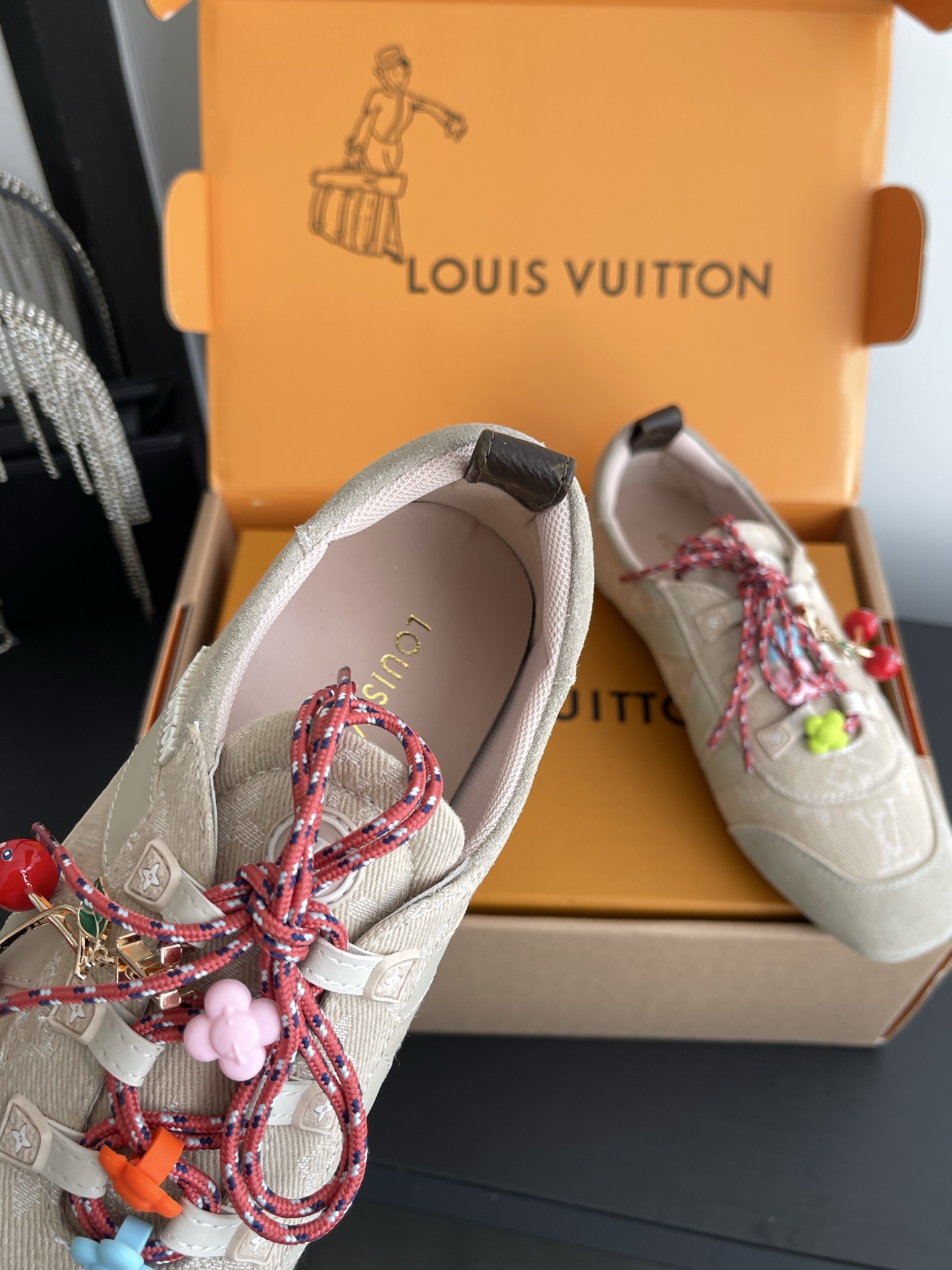 Louis Vuitton Sneakers