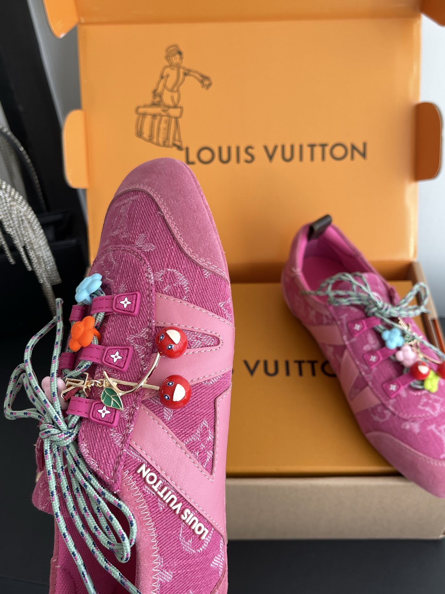 Louis Vuitton Sneakers