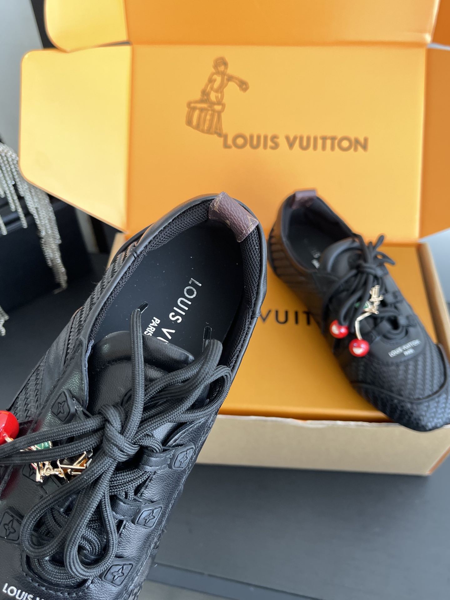 Louis Vuitton Sneakers