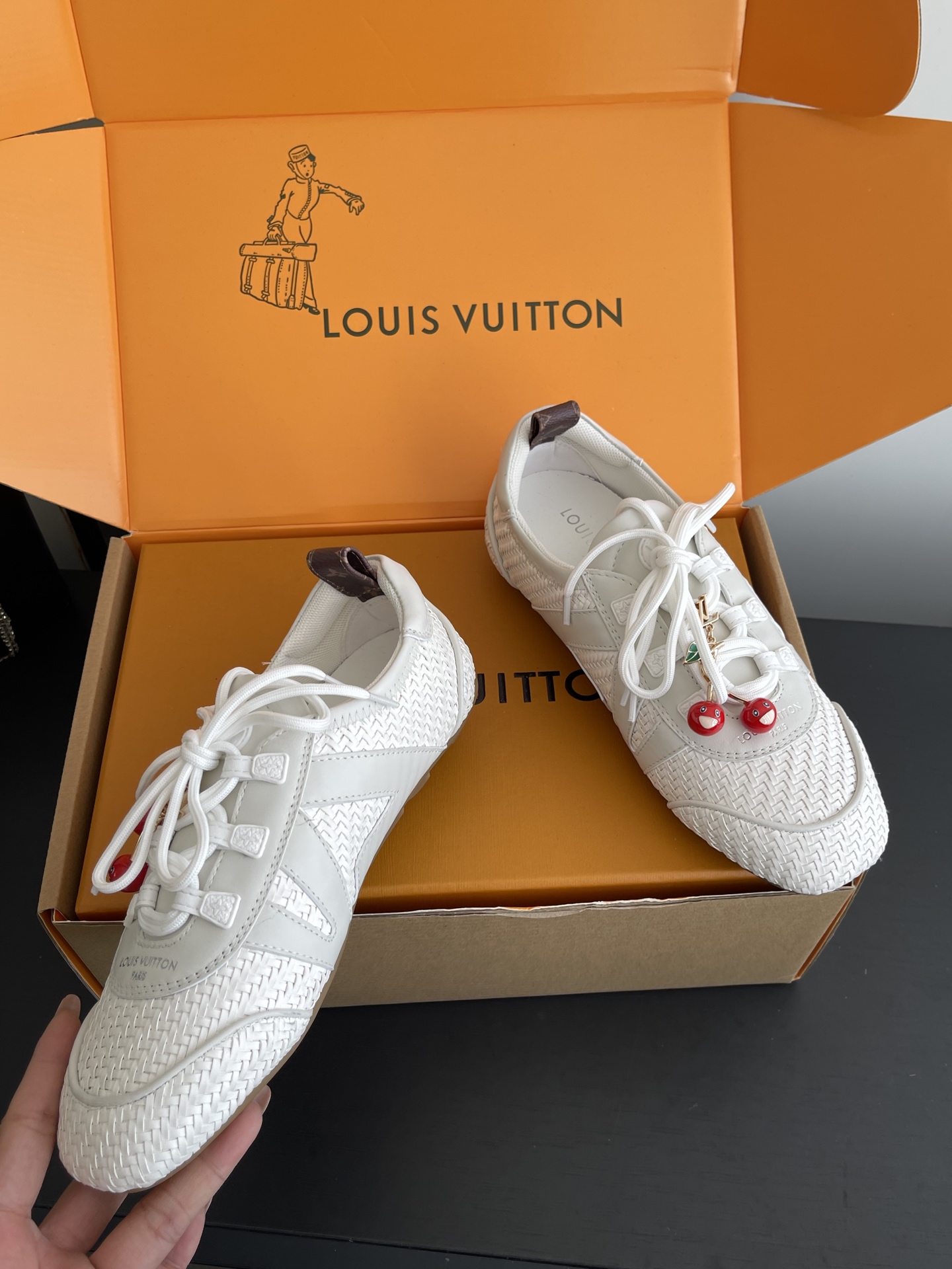 Louis Vuitton Sneakers