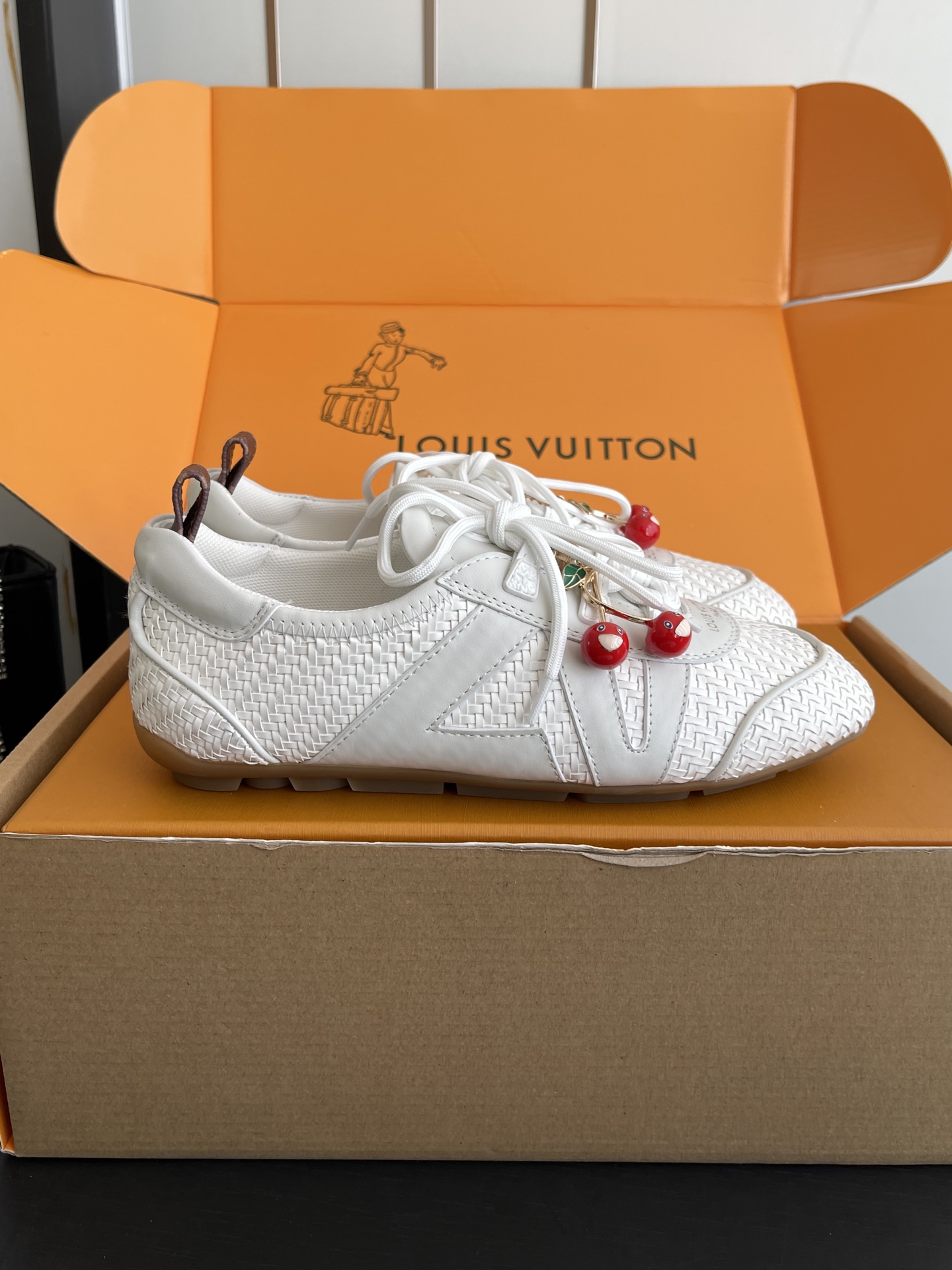 Louis Vuitton Sneakers