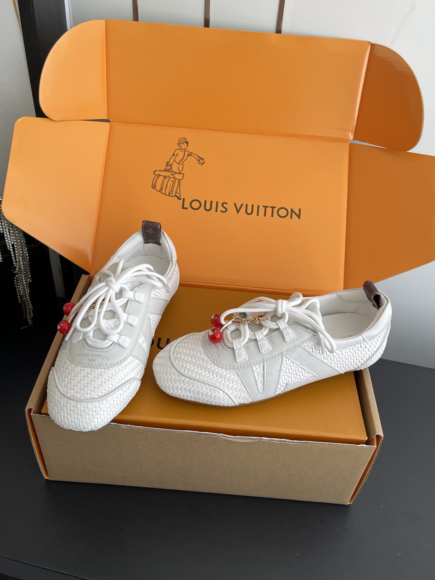 Louis Vuitton Sneakers