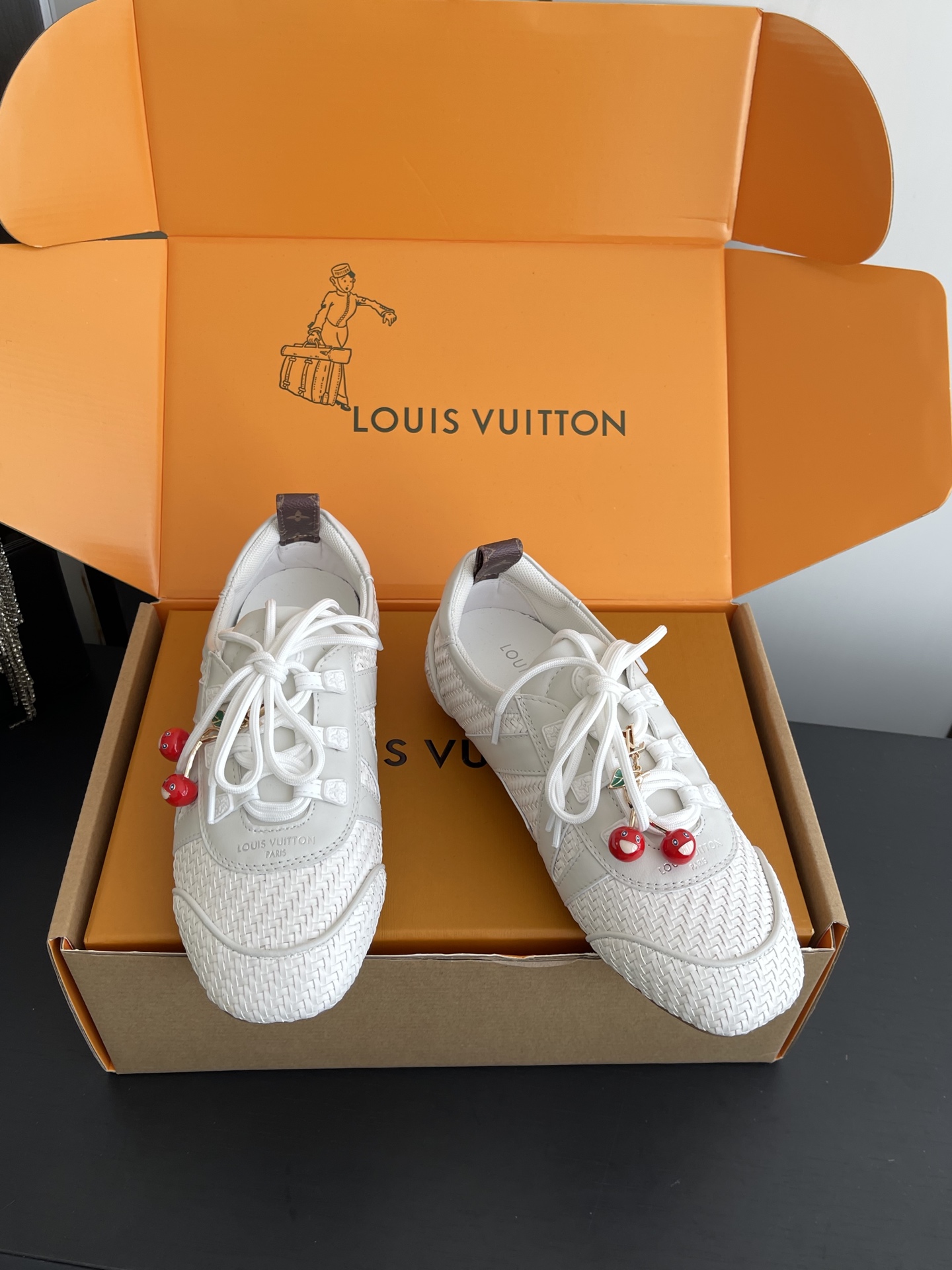 Louis Vuitton Sneakers