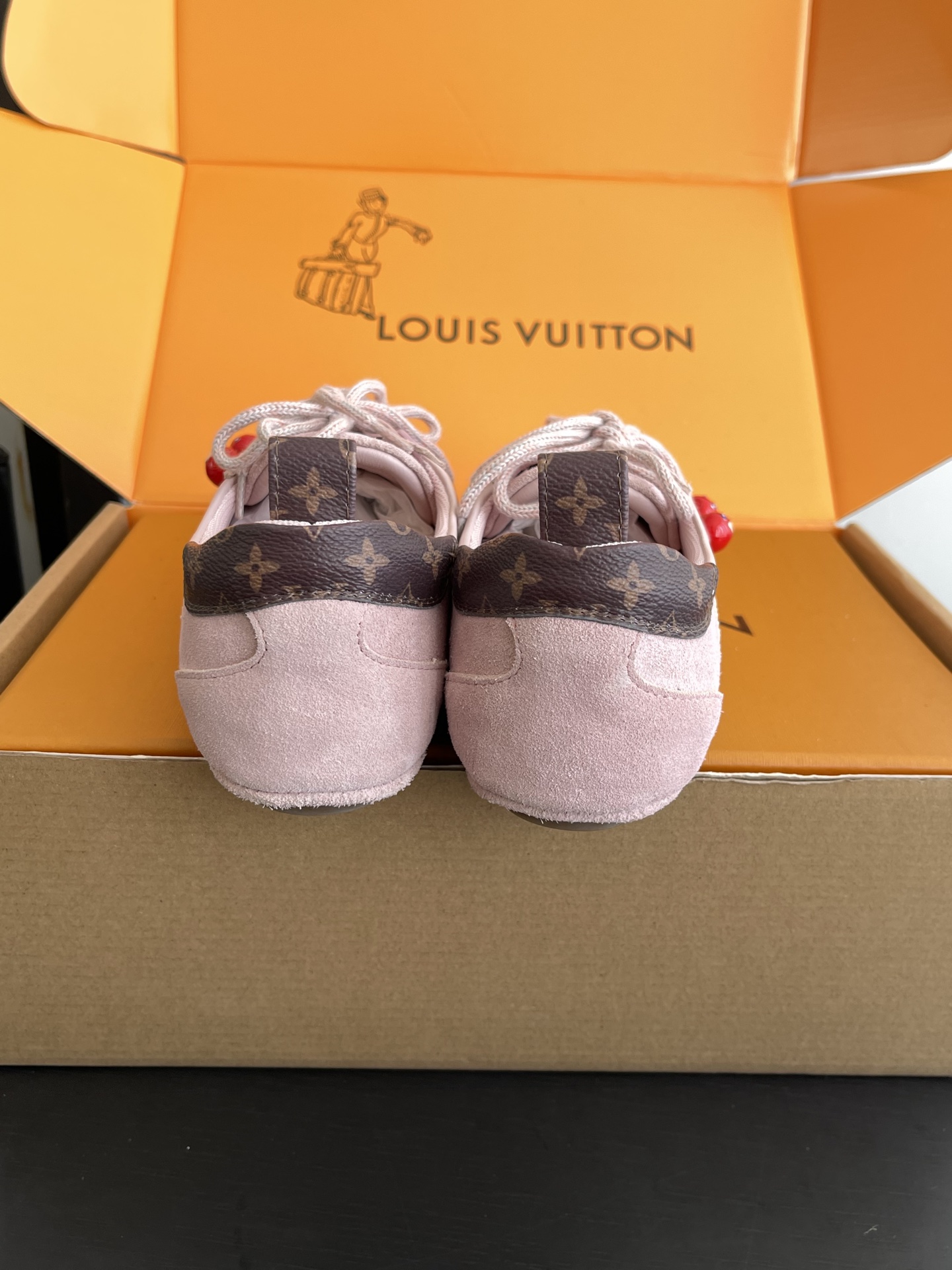 Louis Vuitton Sneakers