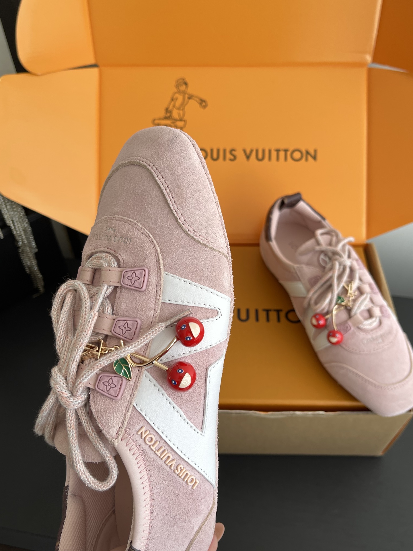 Louis Vuitton Sneakers