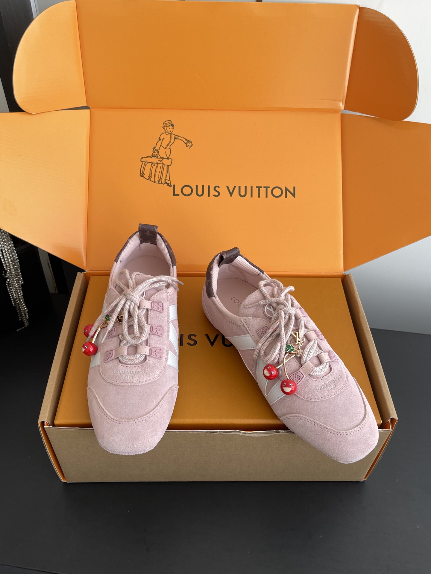 Louis Vuitton Sneakers