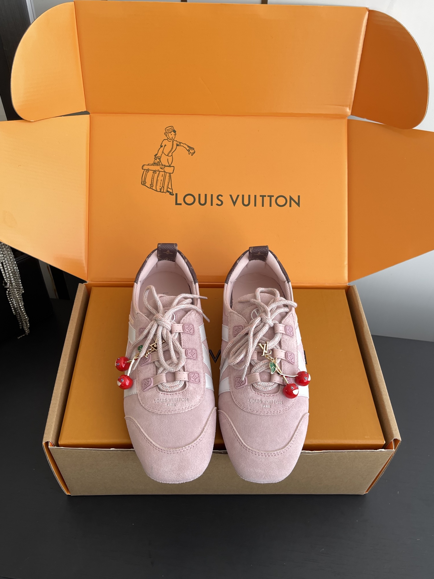 Louis Vuitton Sneakers