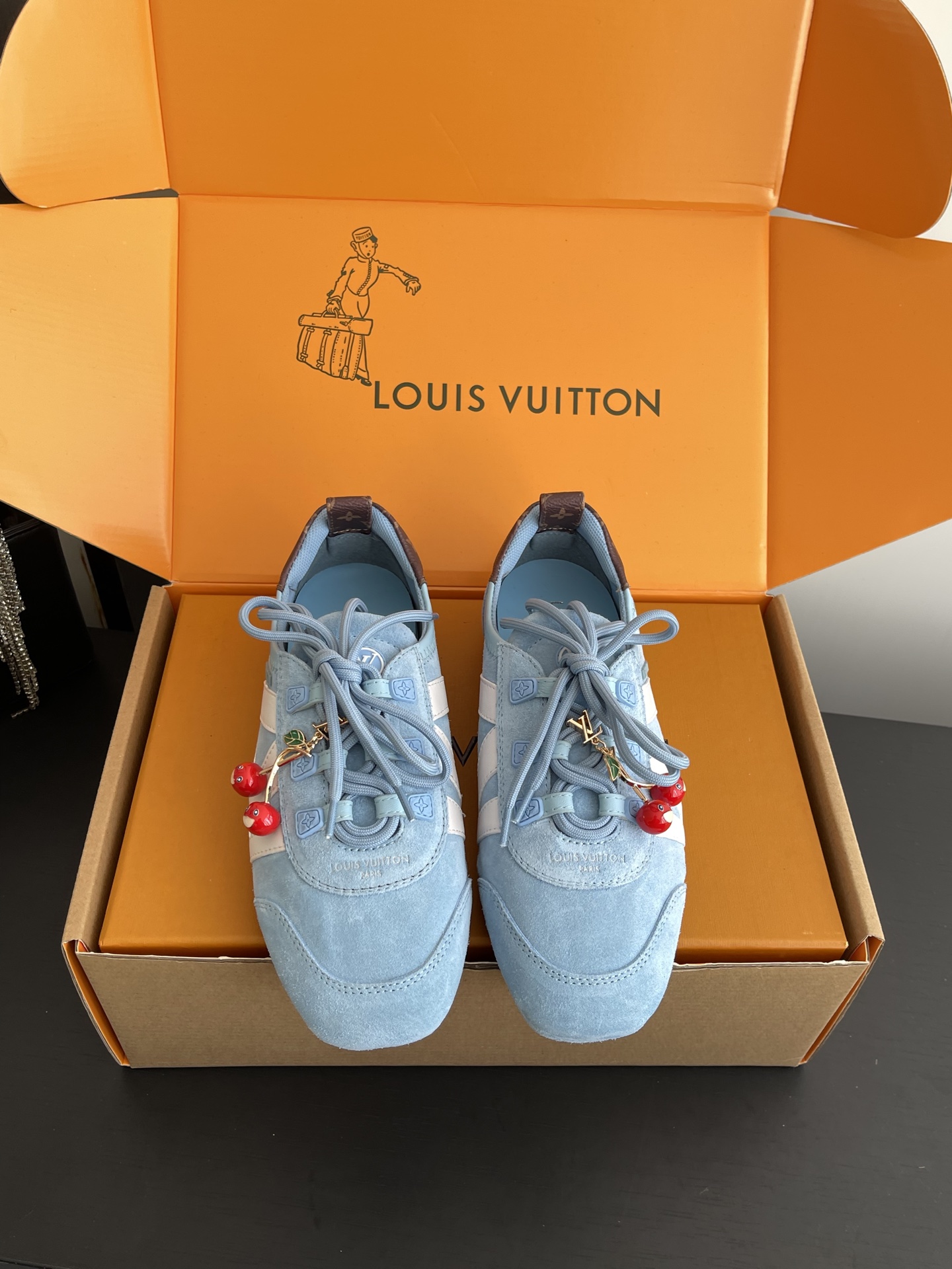 Louis Vuitton Sneakers